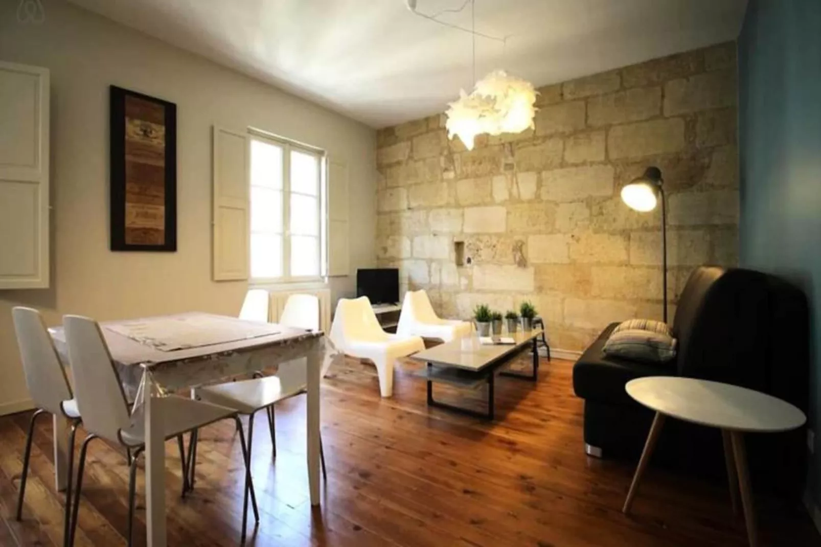 Bel Appartement Pour 4 Coeur Quartier Historique, Proche Rue St-catherine-Eetkamer