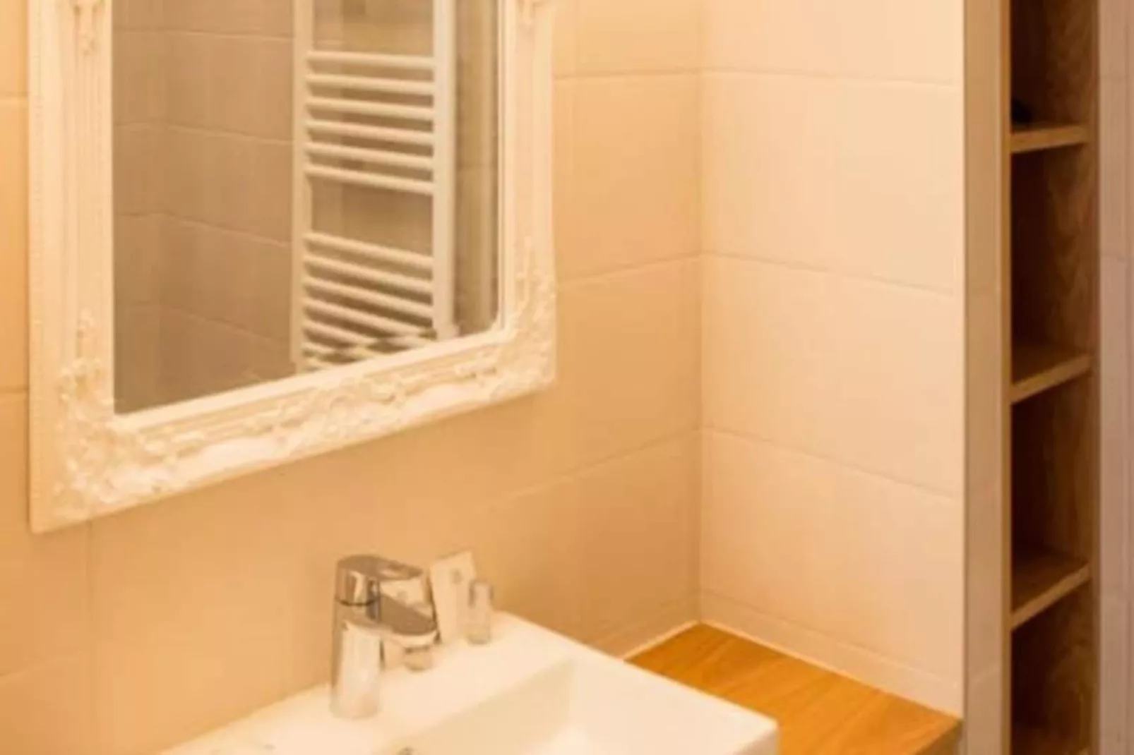 Superbe Duplex De Qualit&eacute;, En Hypercentre Avec Rooftop Et Climatisation-Overloop