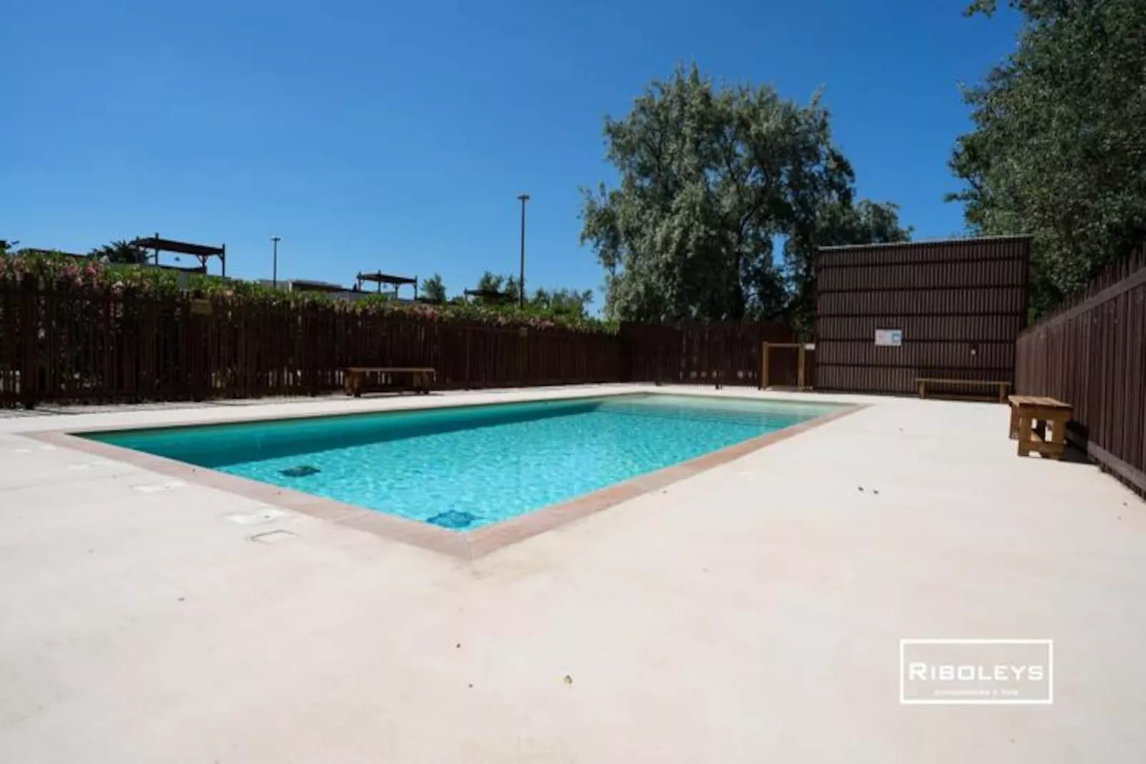 Villa T3 &agrave; 400m De La Plage Avec Piscine-Image-tags.