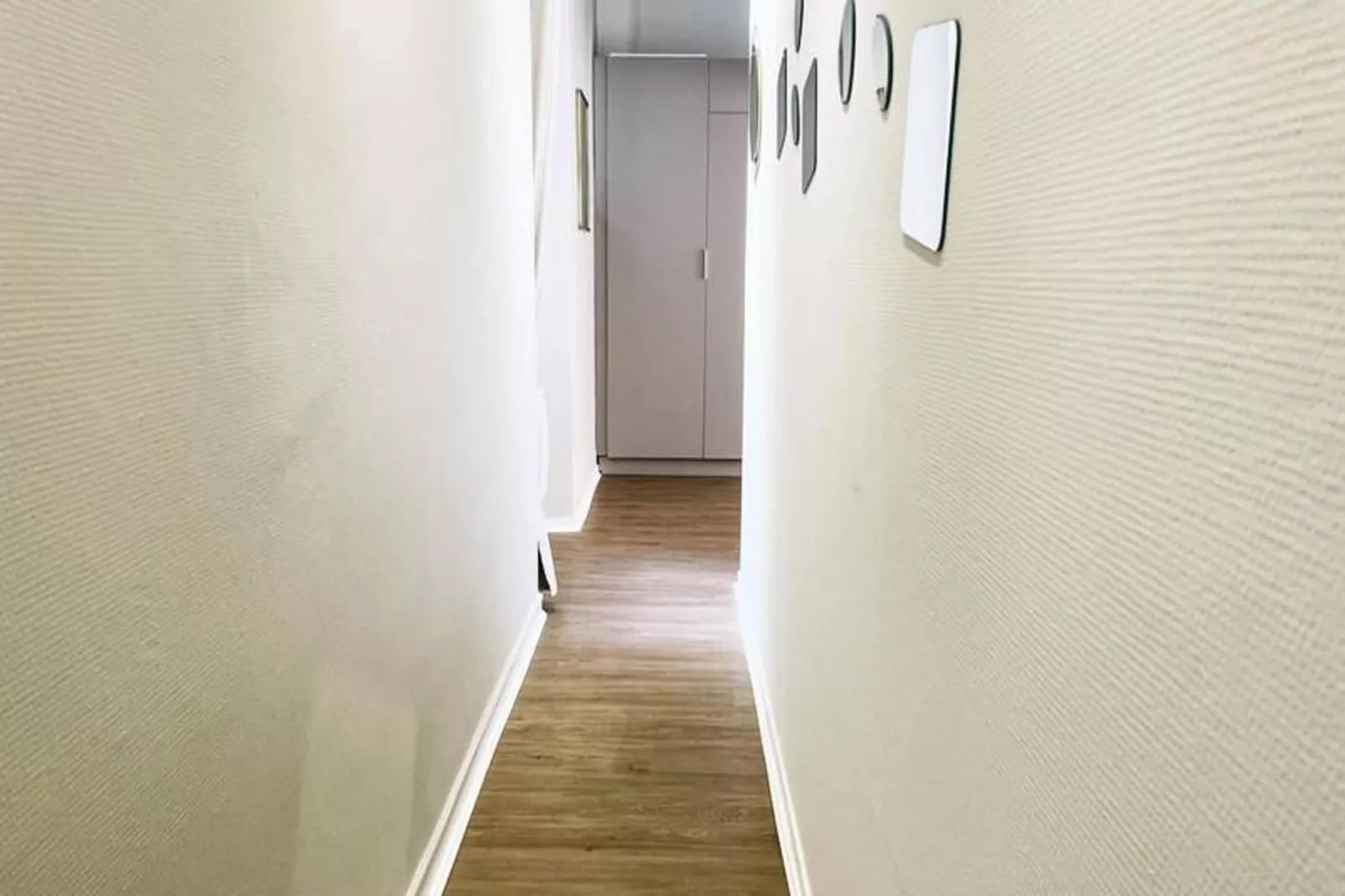 Le Studio En Duplex Championnet - Humbert Ii (droite) 👑-Overloop