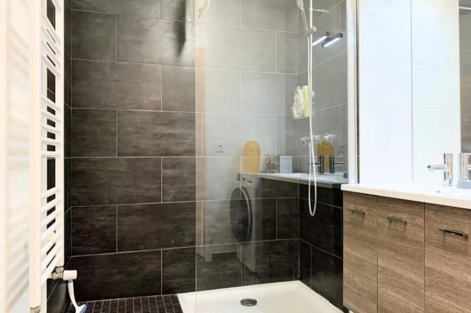 M&eacute;ditation &agrave; Eybens | Terrasse | Wifi  📖-Image-tags.