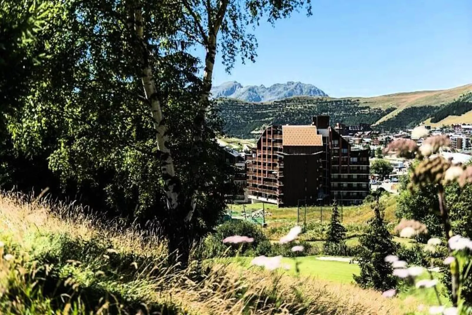 Résidence Les Mélèzes - Maeva Home-Buitenkant zomer