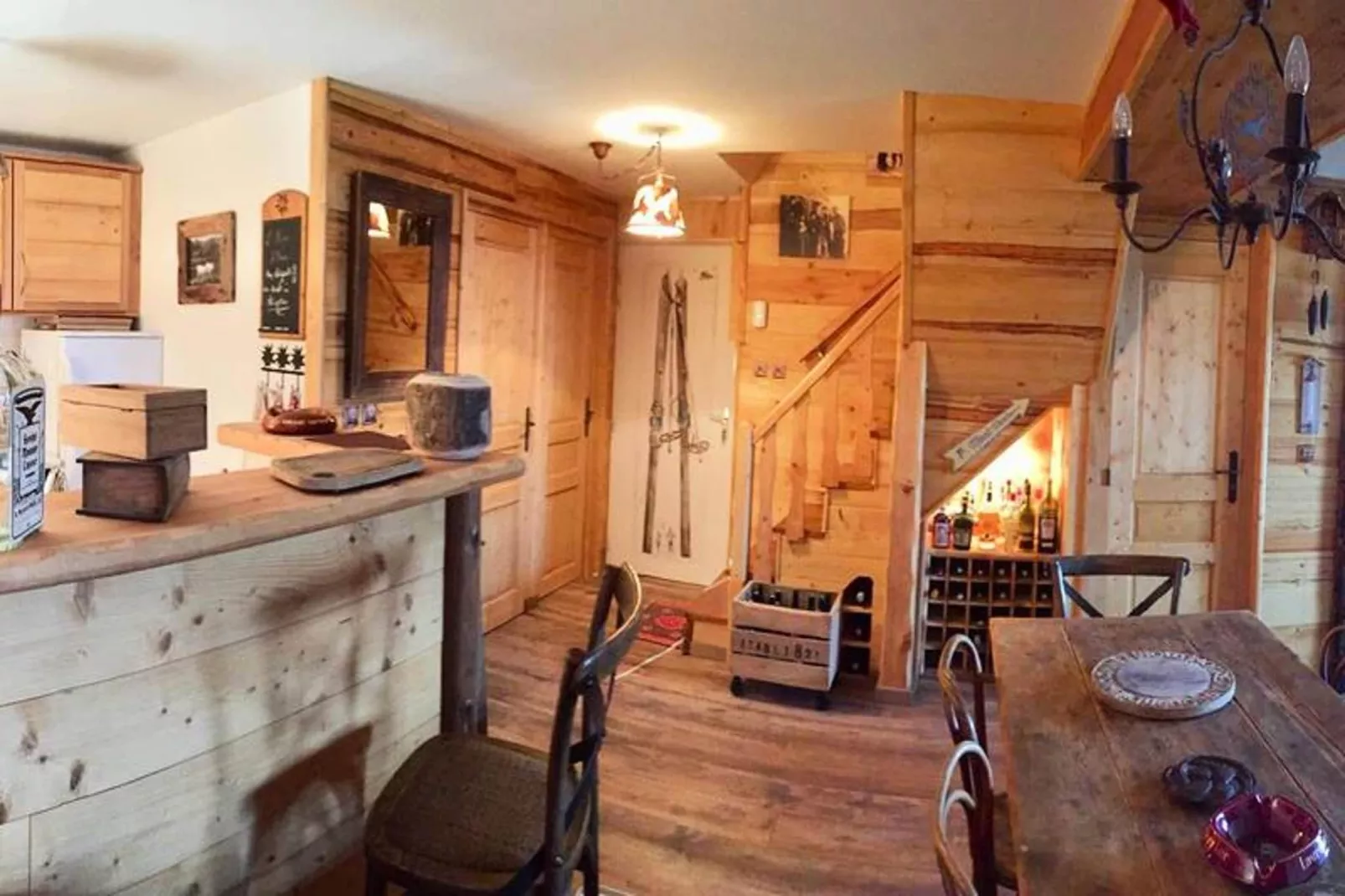 Résidence Val D'ys-Eetkamer