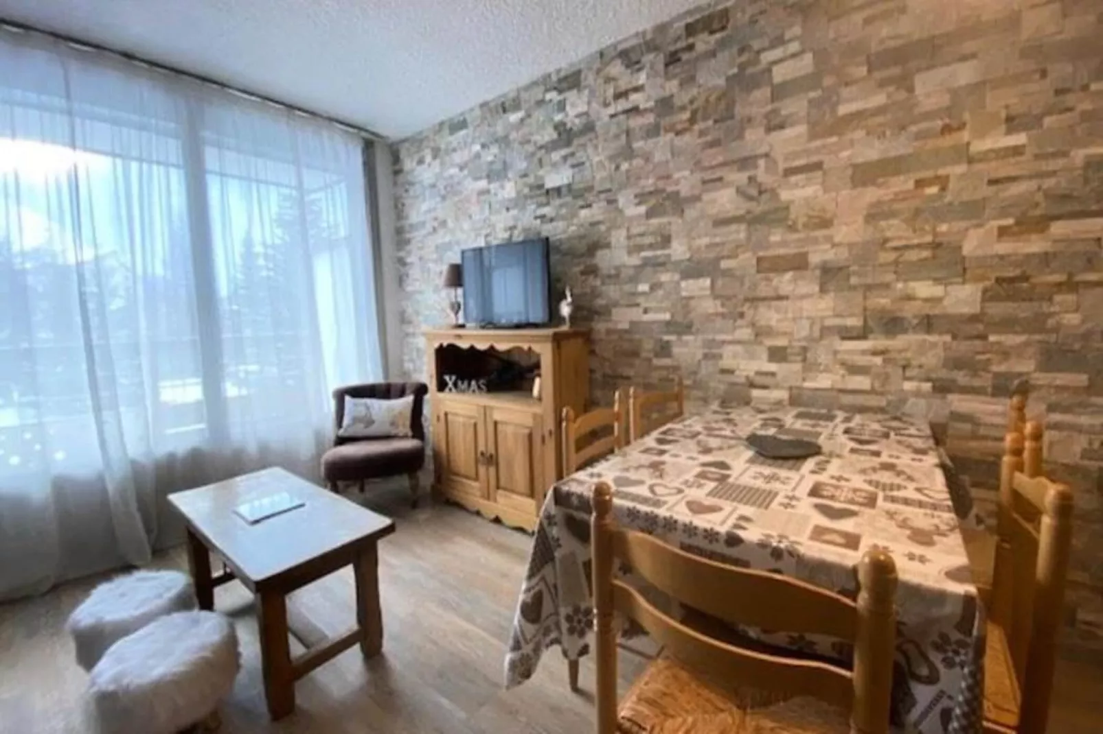 Résidence Cote Brune 3-Eetkamer