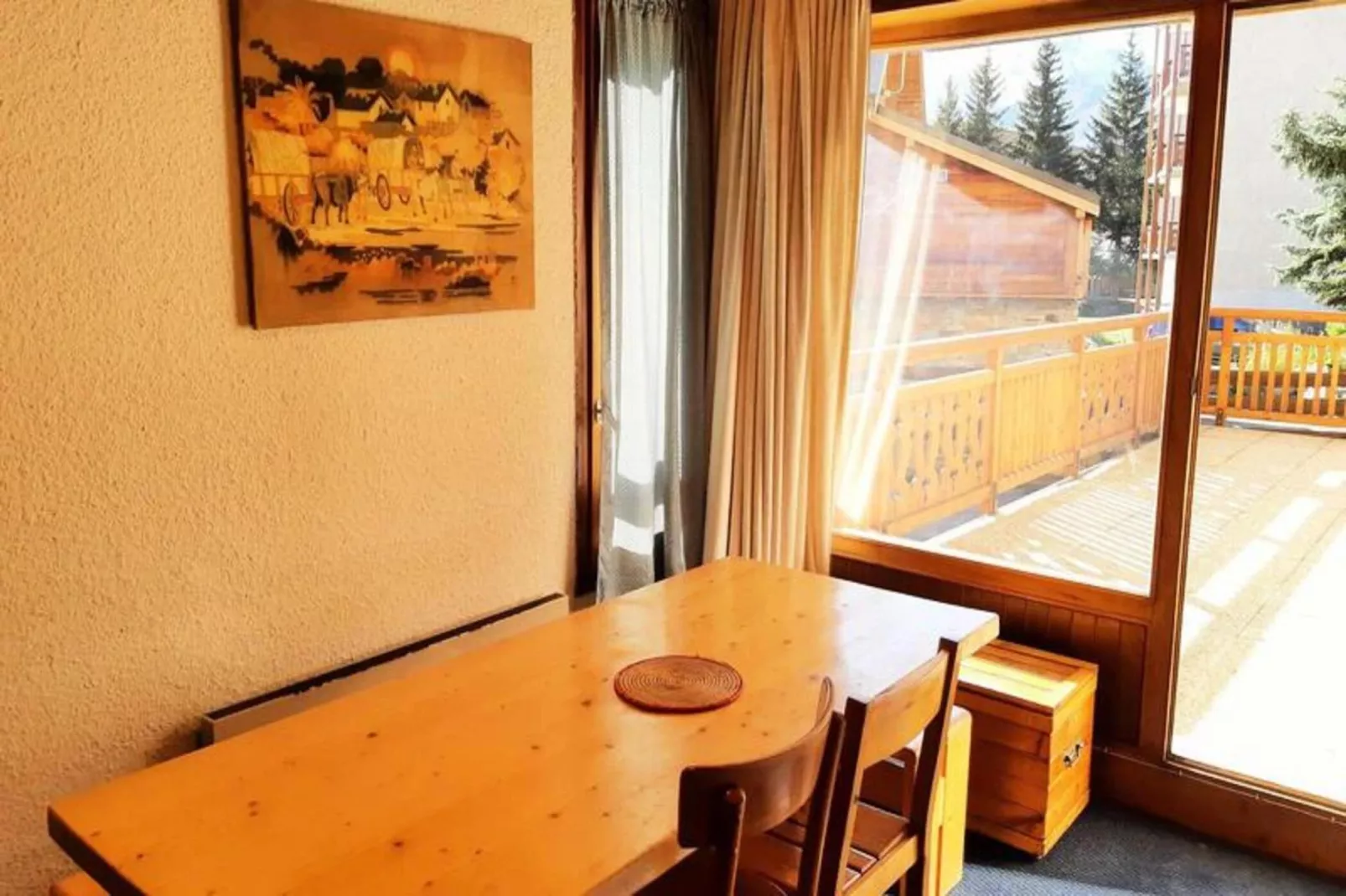 Résidence Alberges C-Eetkamer