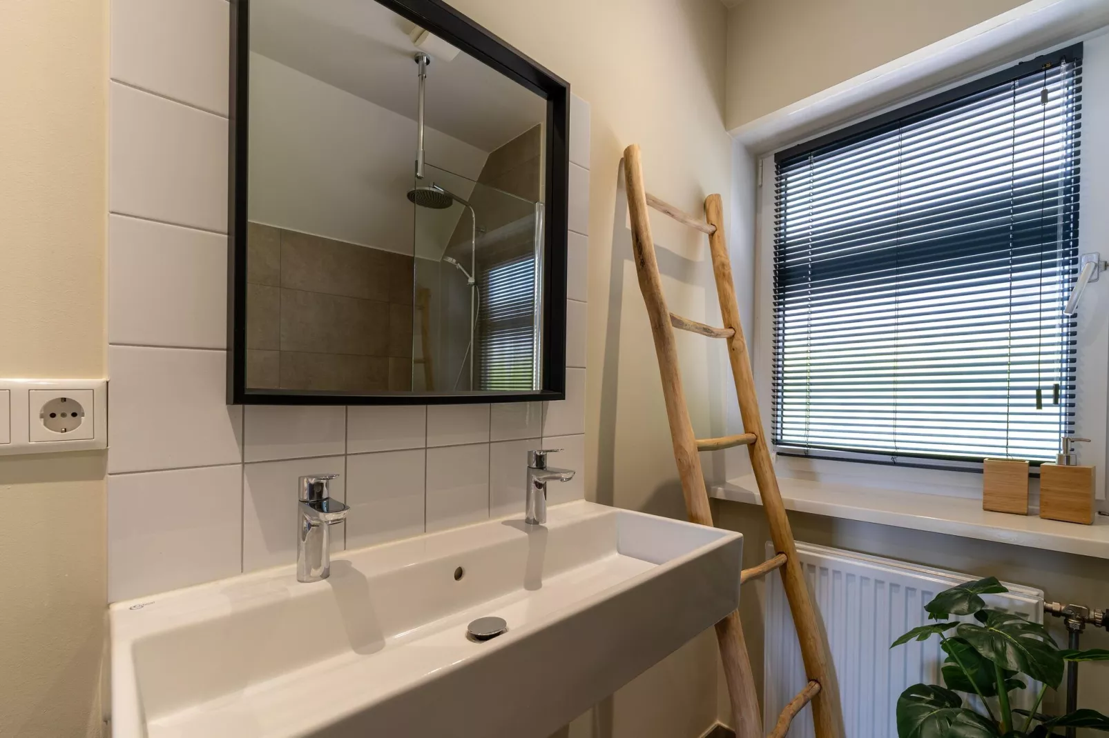 Rossum 8H-Badkamer
