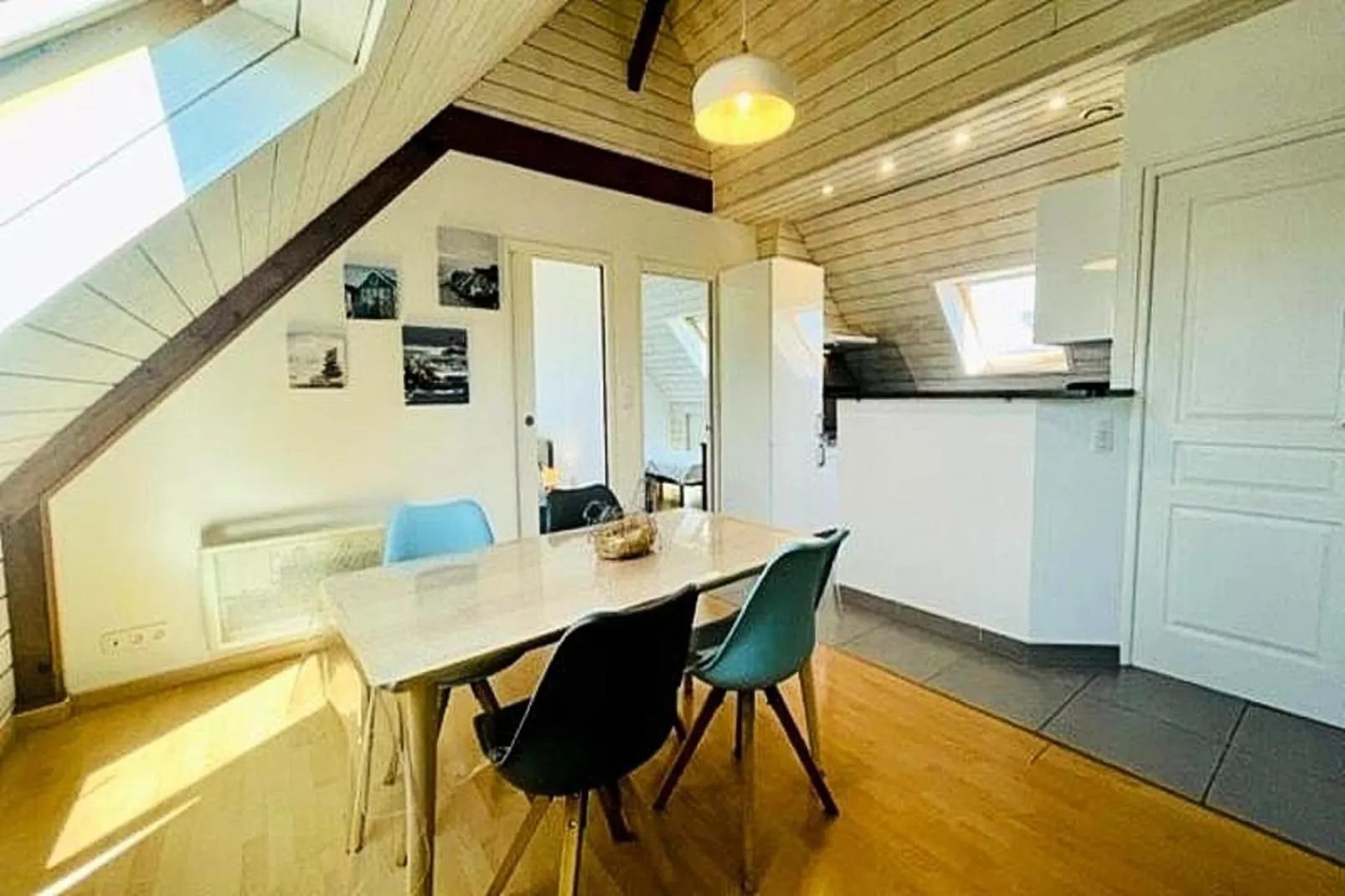 Résidence Rue De Port Haliguen-Eetkamer