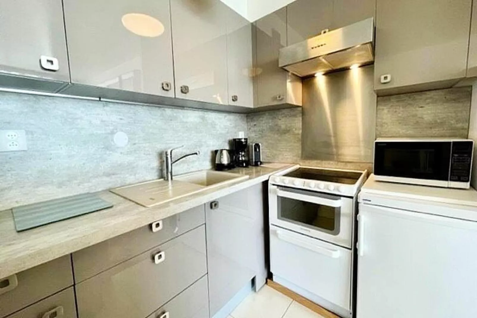 Résidence Les 3 Iles-Keuken