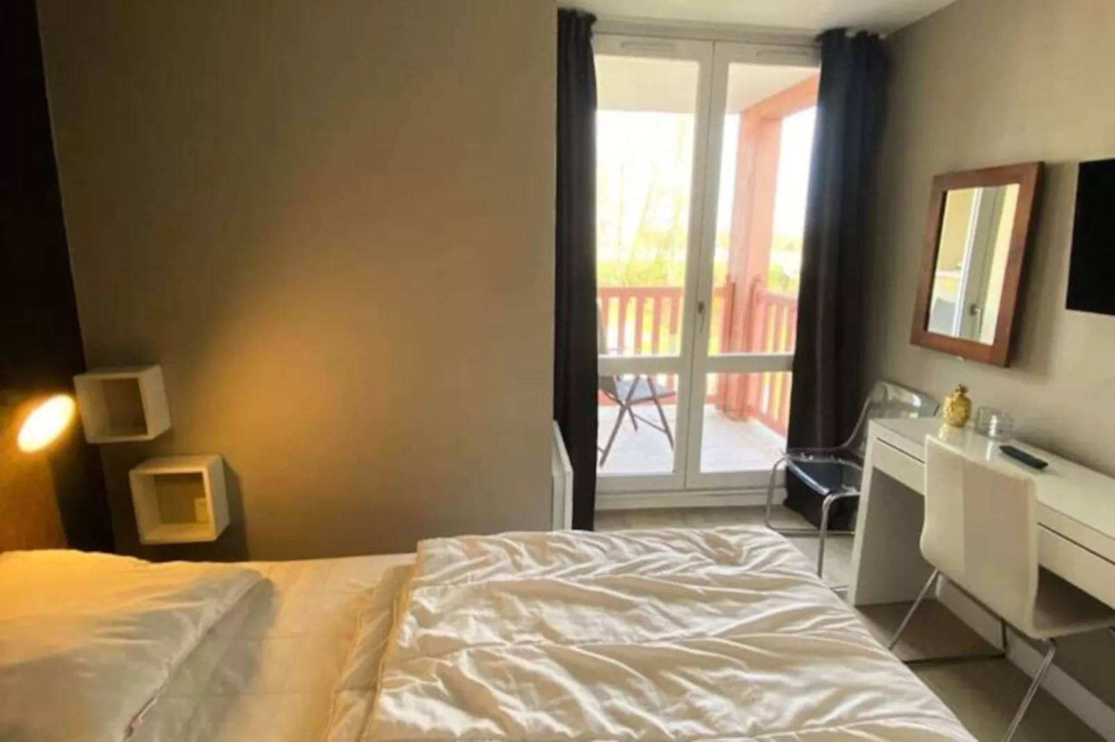 Résidence Tr&egrave;s Bel Appt 6 Pers Avec Piscine (sauf Janvier), Tennis Et Parking 202-Image-tags.