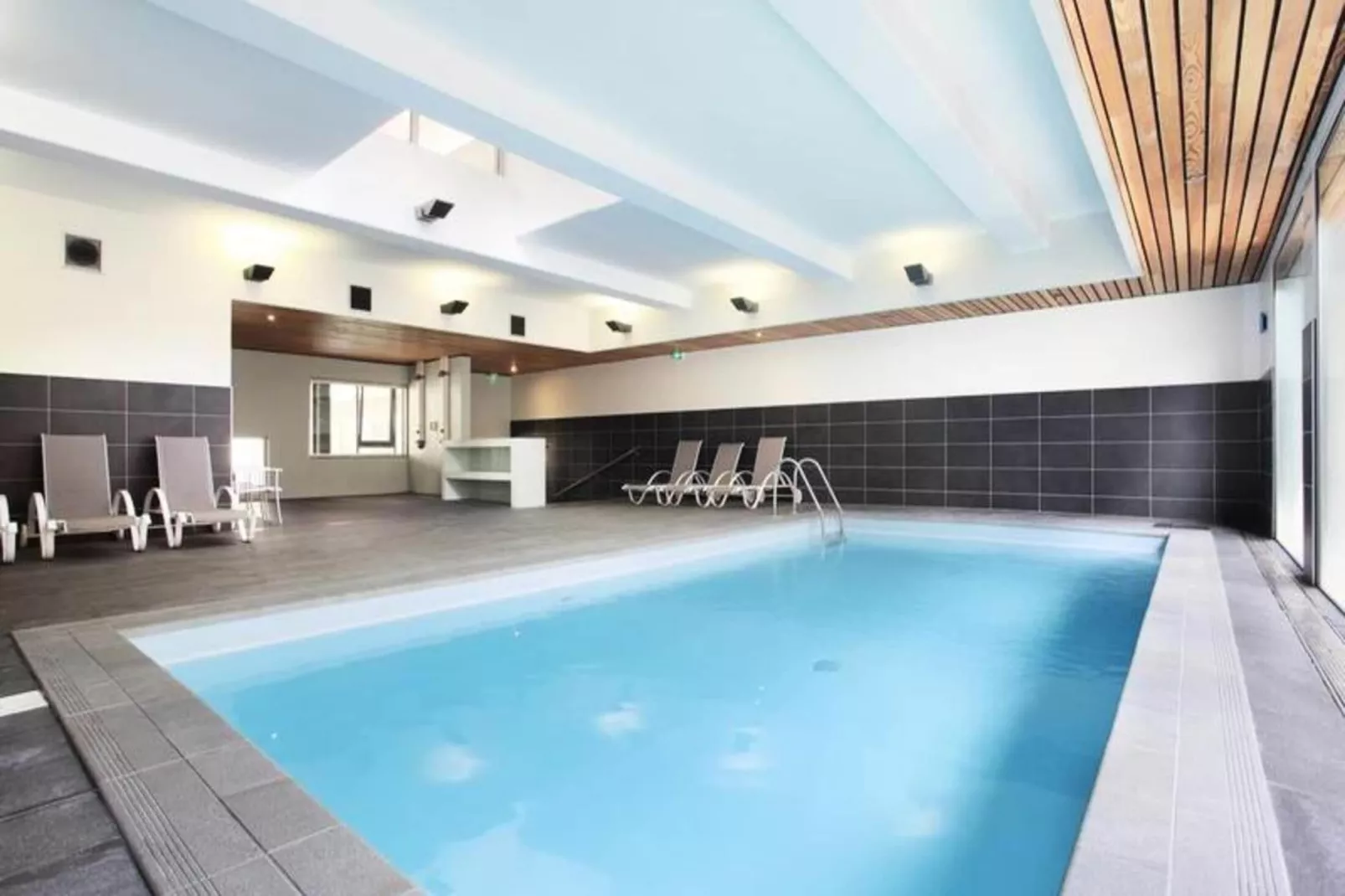 Appart'hôtel Odalys Confluence-Buitenkant zomer