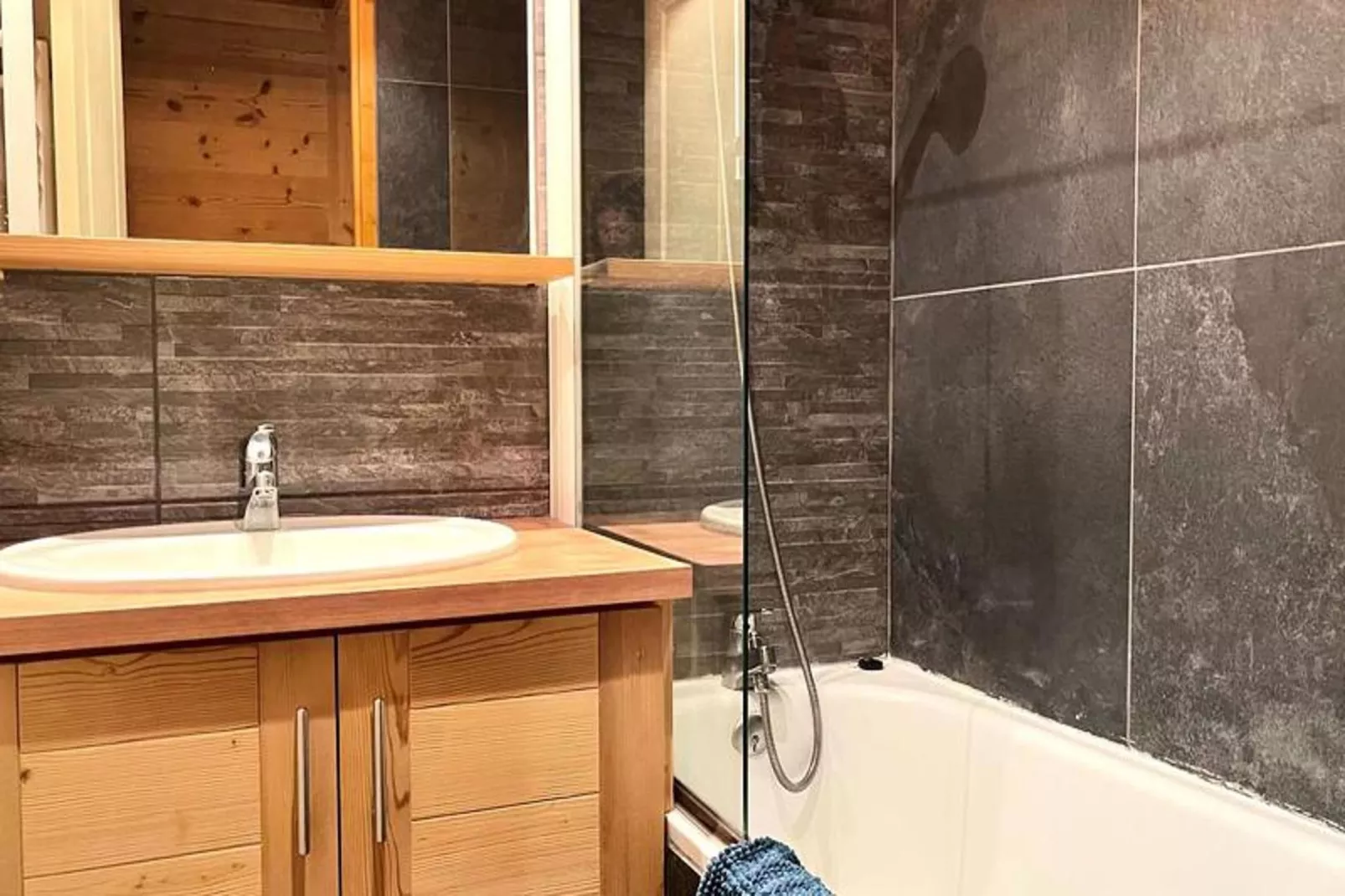 Résidence Athamante - Badkamer