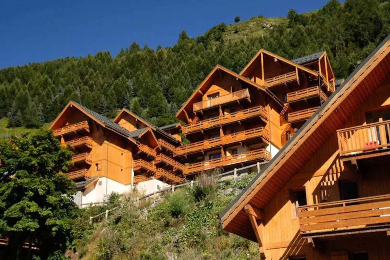 Résidence Odalys Le Hameau et Les Chalets de la Vallée d'Or***-Image-tags.