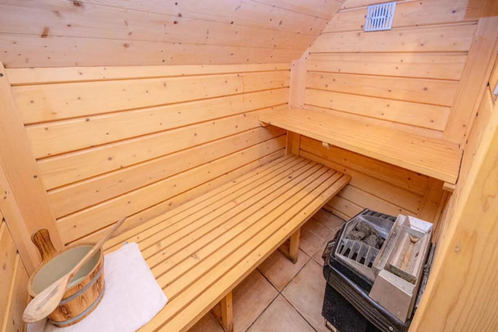 Chalet Deux Tetes-Image-tags.