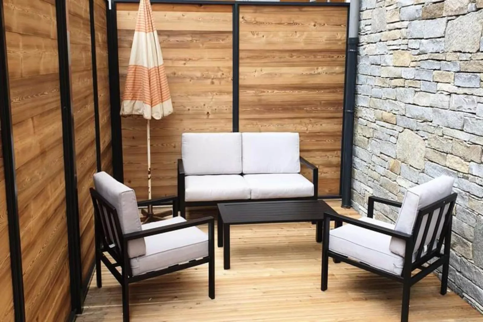 Résidence Les Portes Du Pleney-Woonkamer