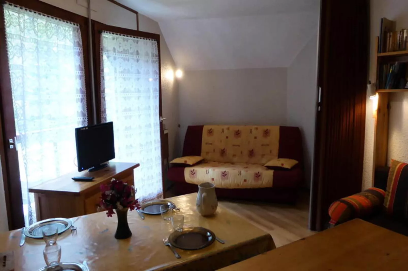 Résidence Borgia-Buitenkant zomer