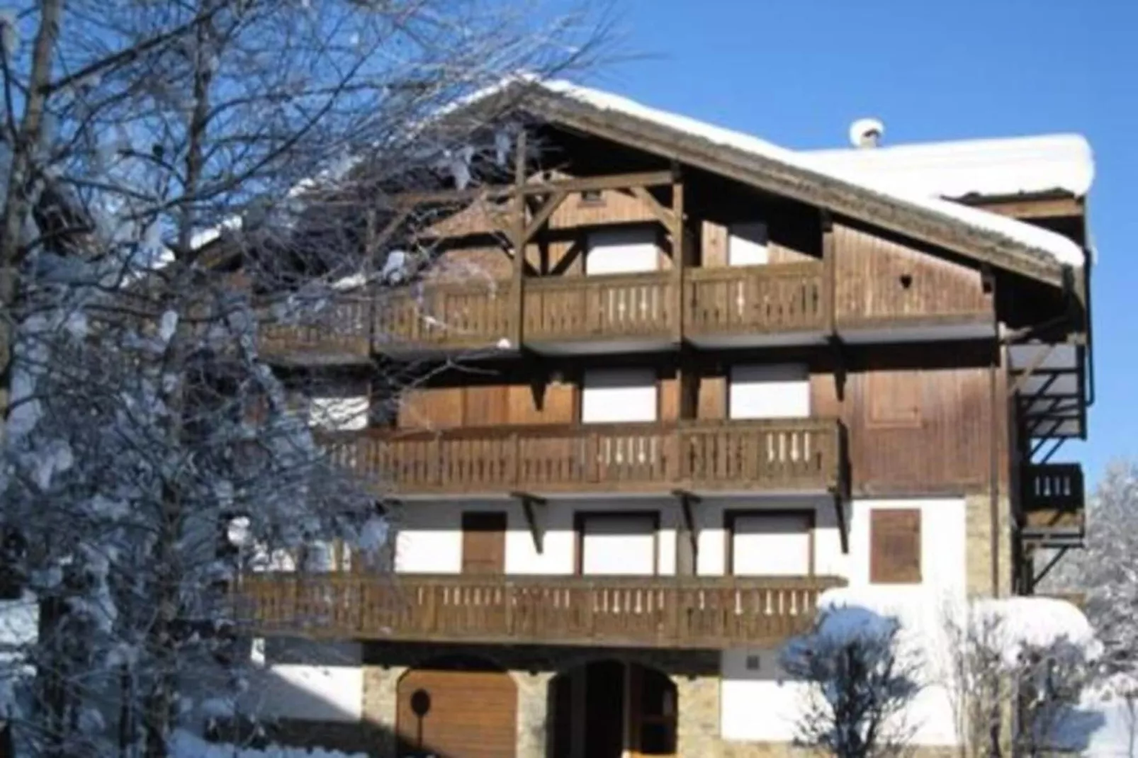 Résidence Palmes D'or-Buitenkant zomer