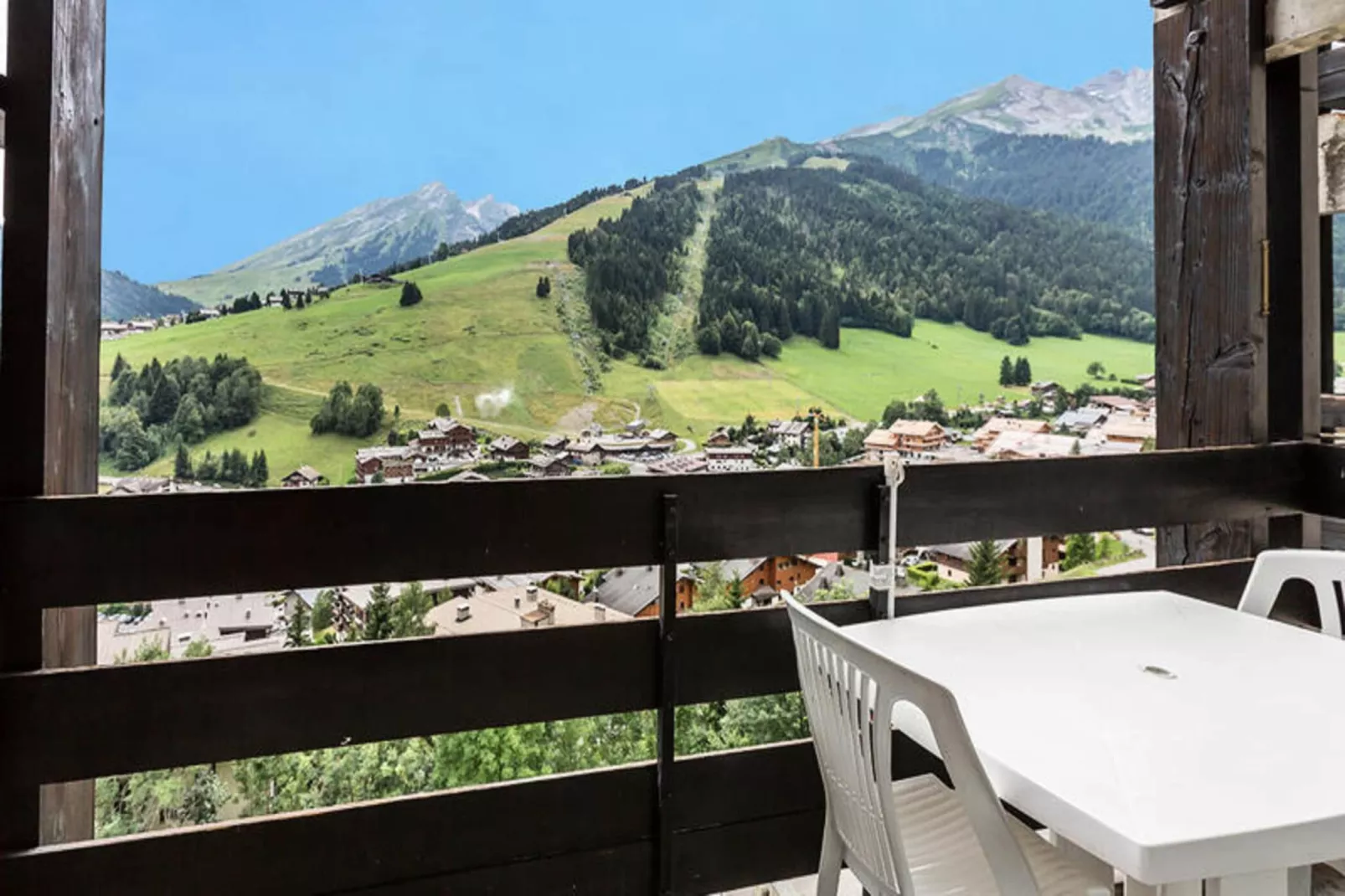 Résidence Aiguille Verte-Buitenkant zomer