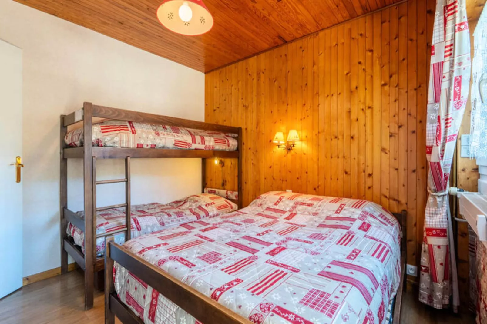 Résidence Bison-Image-tags.