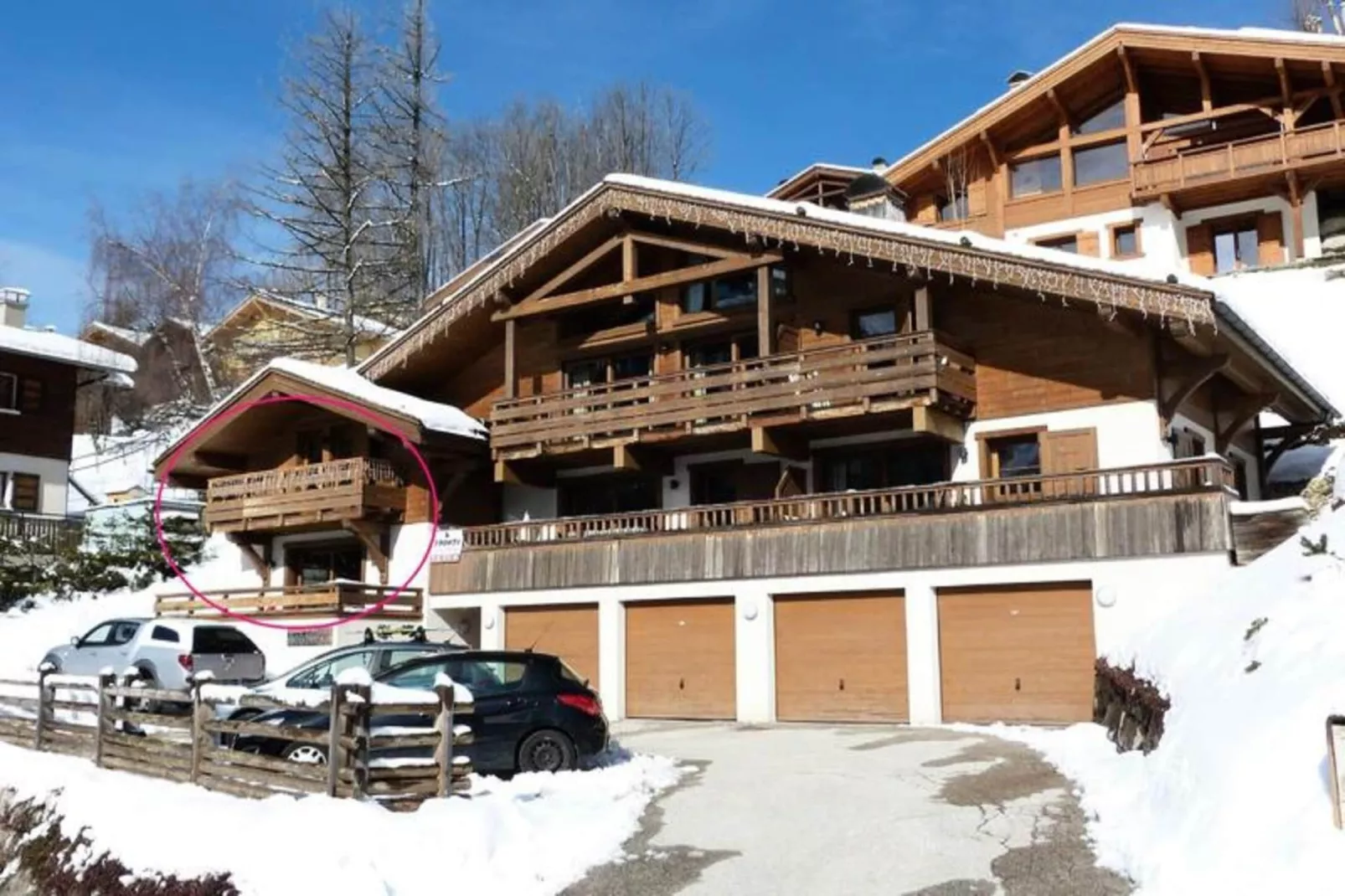 Résidence Belrose-Buitenkant zomer