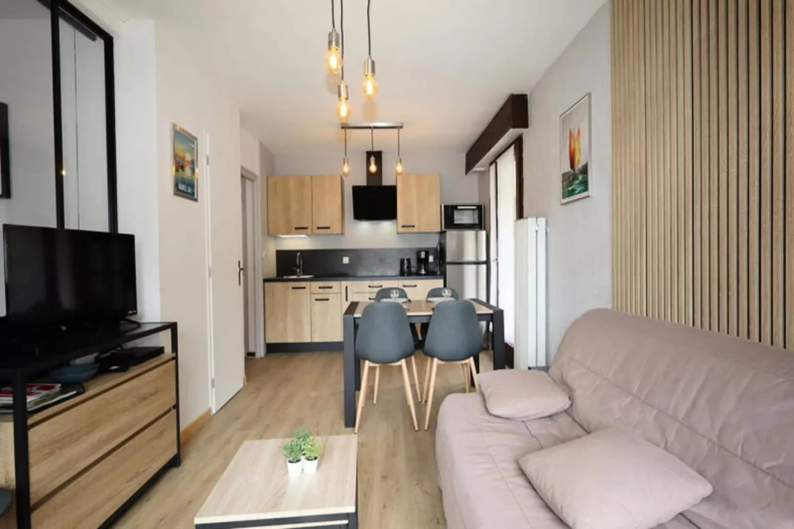 Résidence Les Esserts-Buitenkant zomer