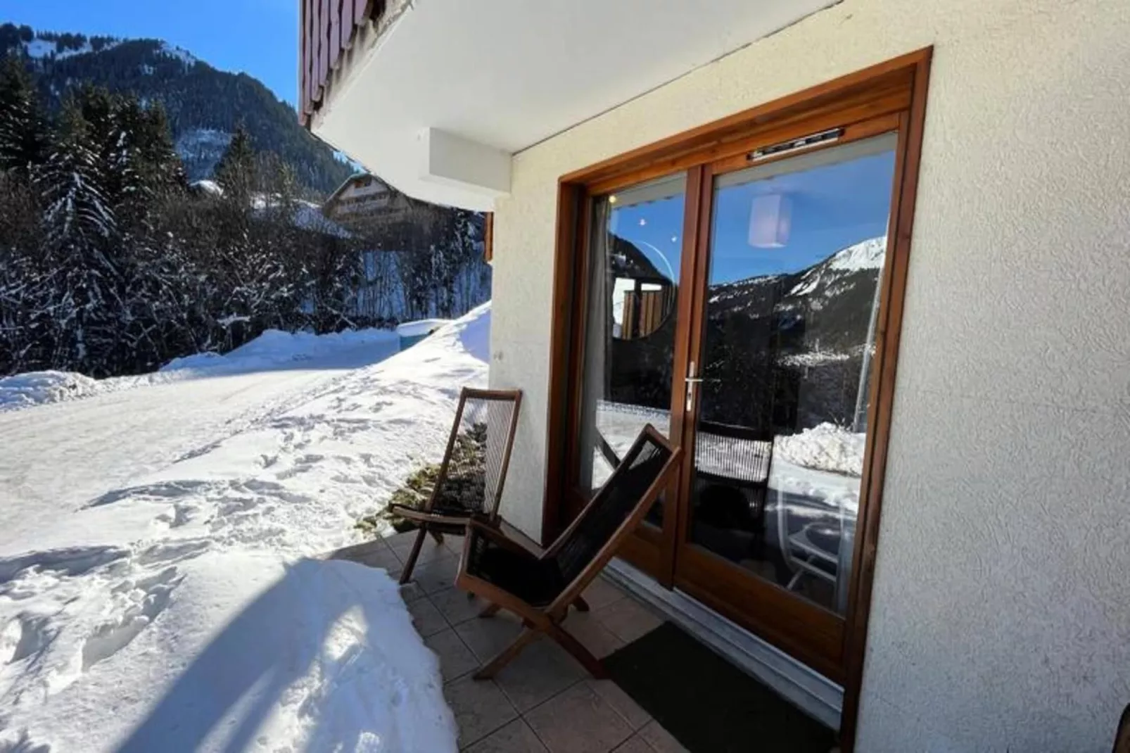 Résidence Les Balcons De Chatel-Uitzicht winter