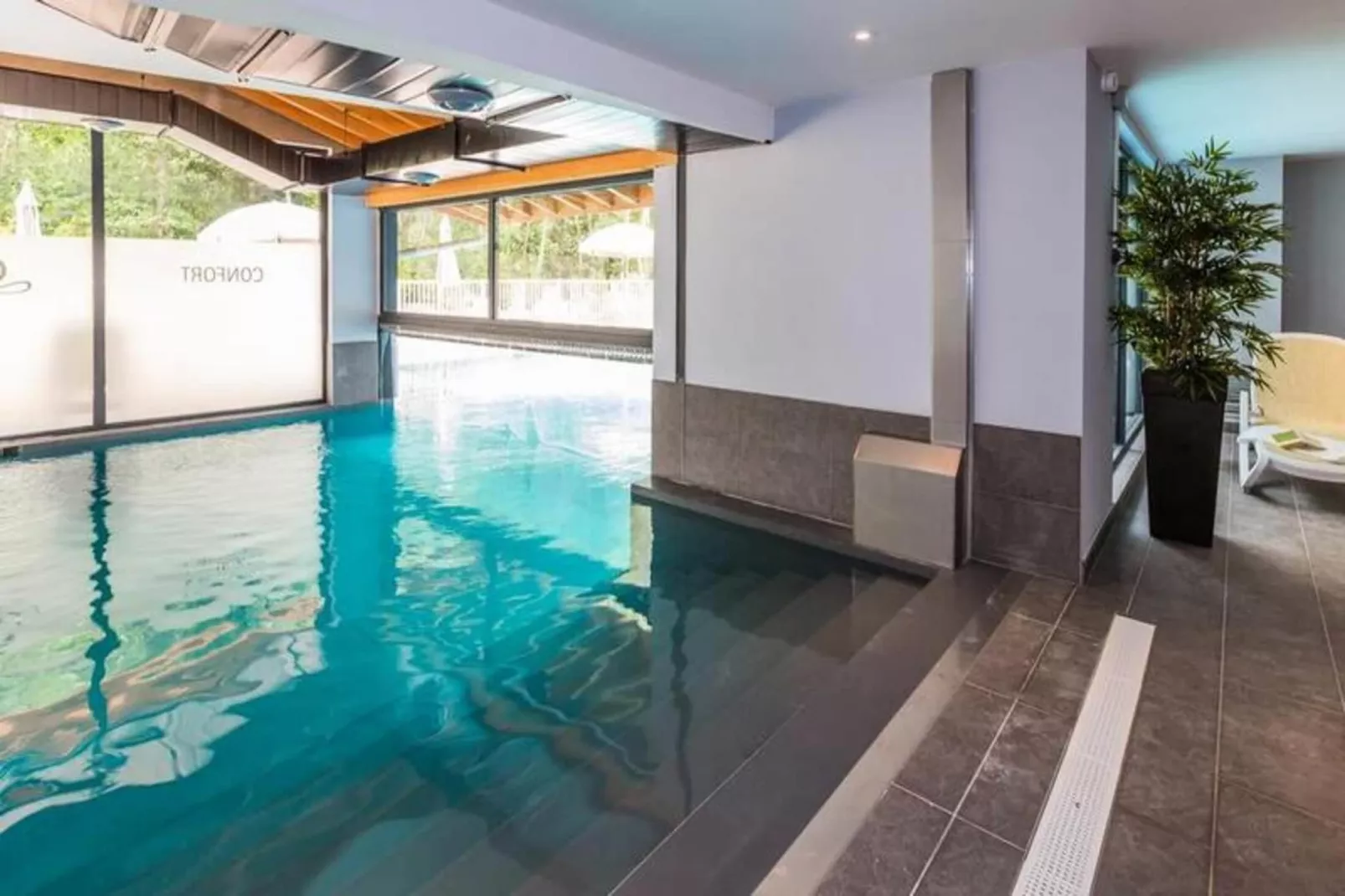 Résidence Prestige Odalys Isatis****-Zwembad