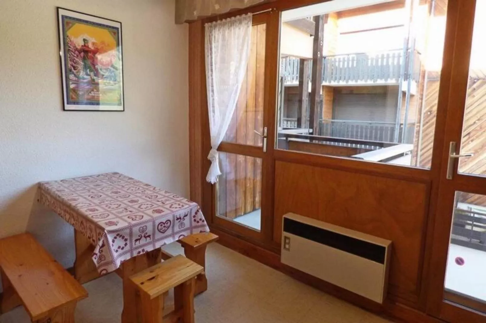 Chalet De Lessy A-Eetkamer