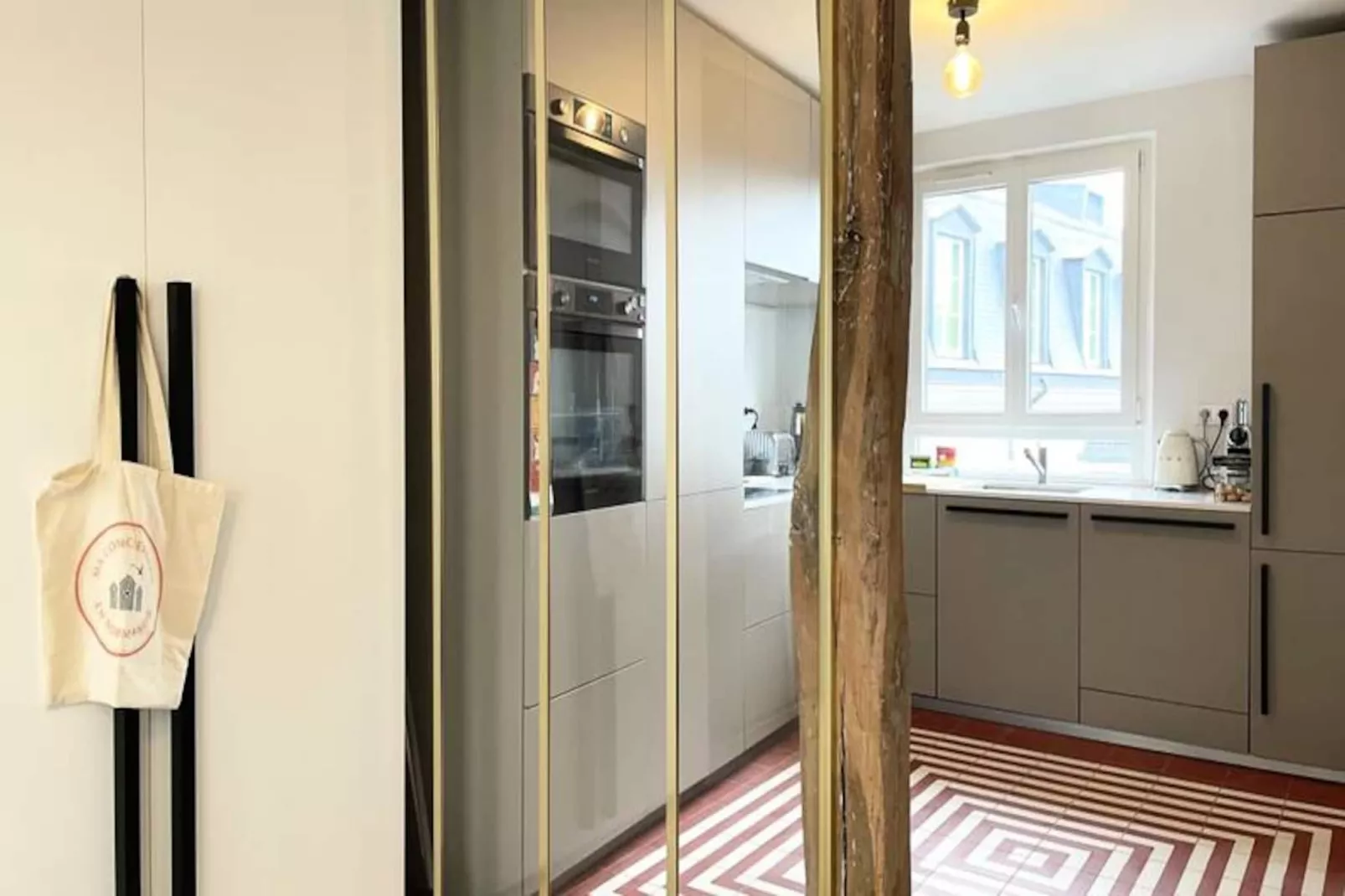 🌟 Charme Et El&eacute;gance - Coup De C&oelig;ur - Prox Gare-Image-tags.