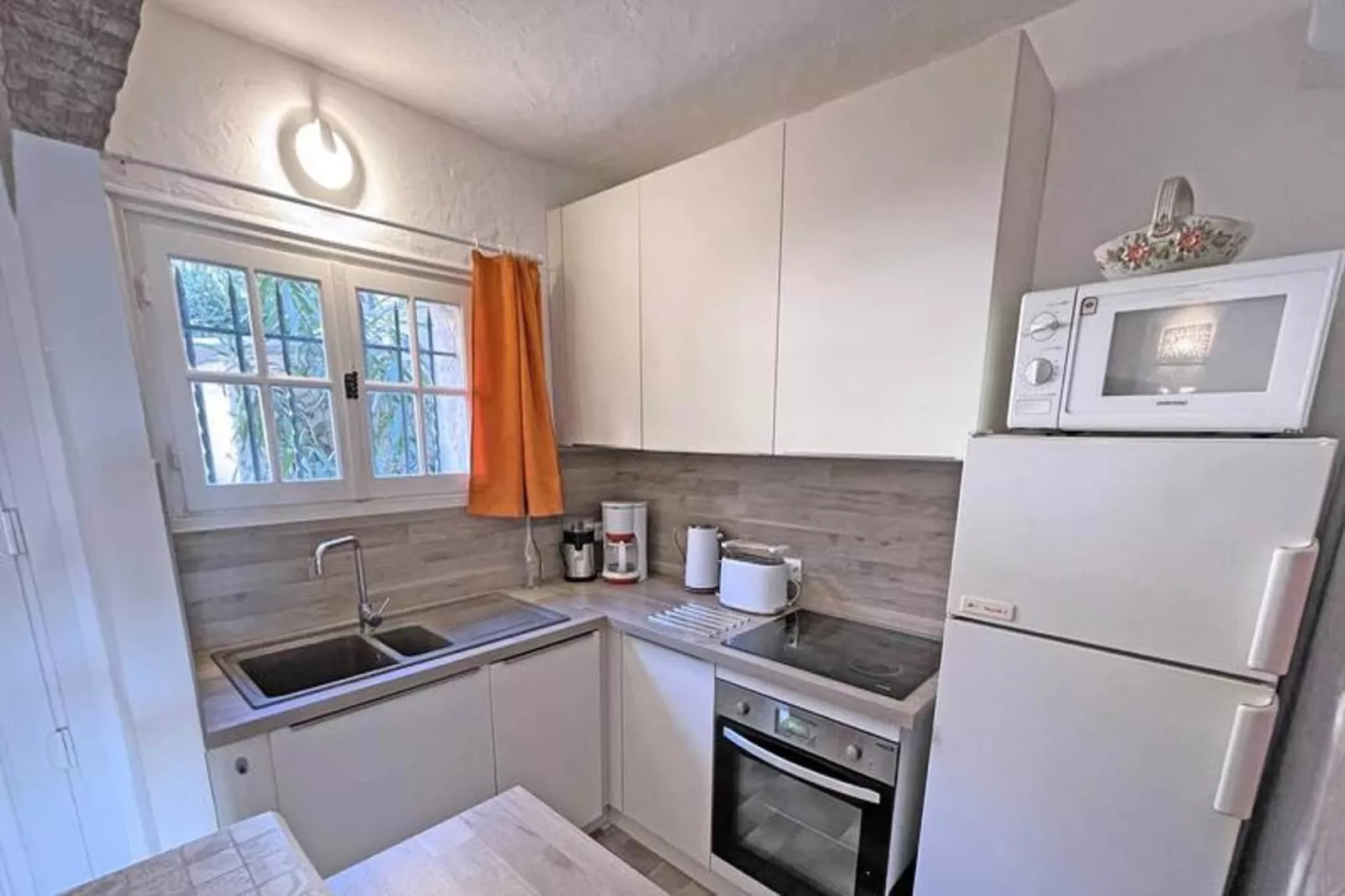 Résidence Pan Cuet-Keuken