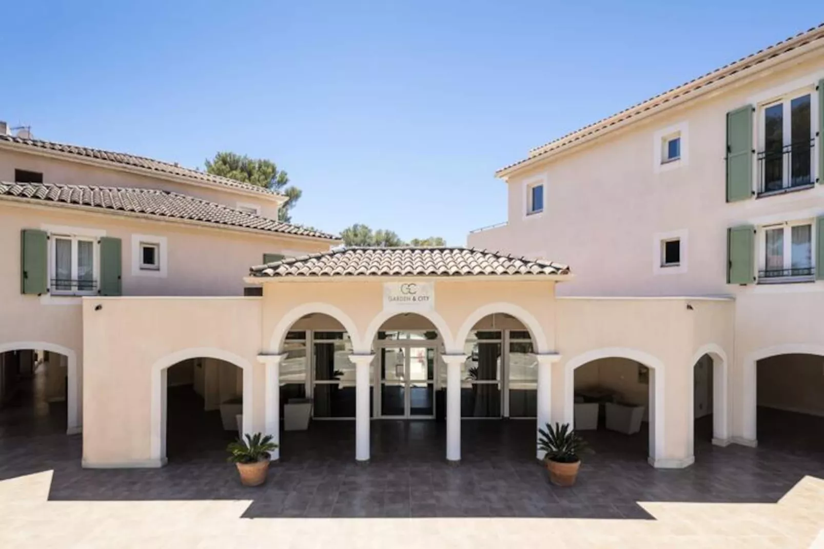 Résidence Garden & City Six-Fours-Les-Plages***-Image-tags.