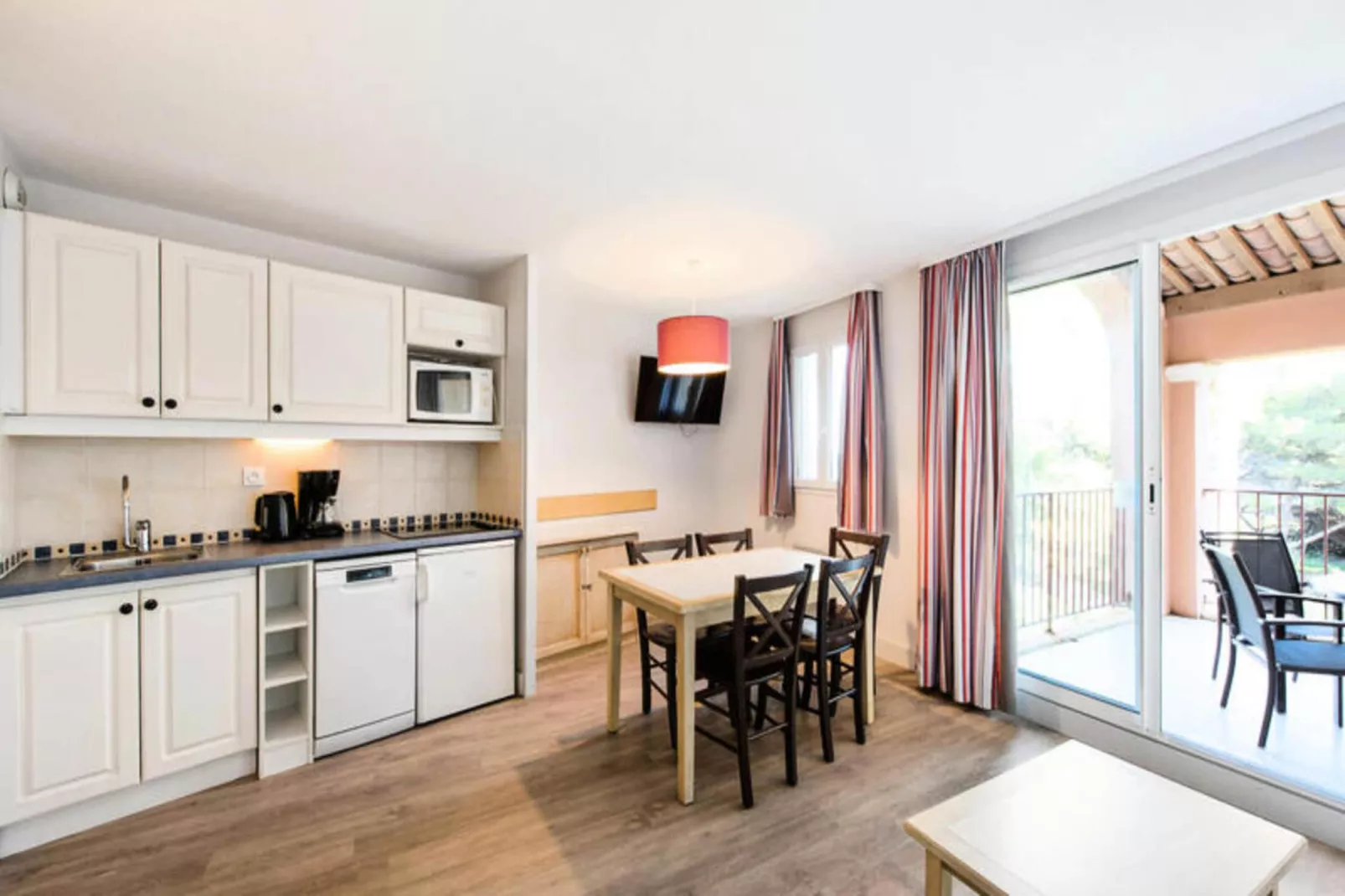 Résidence La Pinède - maeva Home-Tuinen zomer