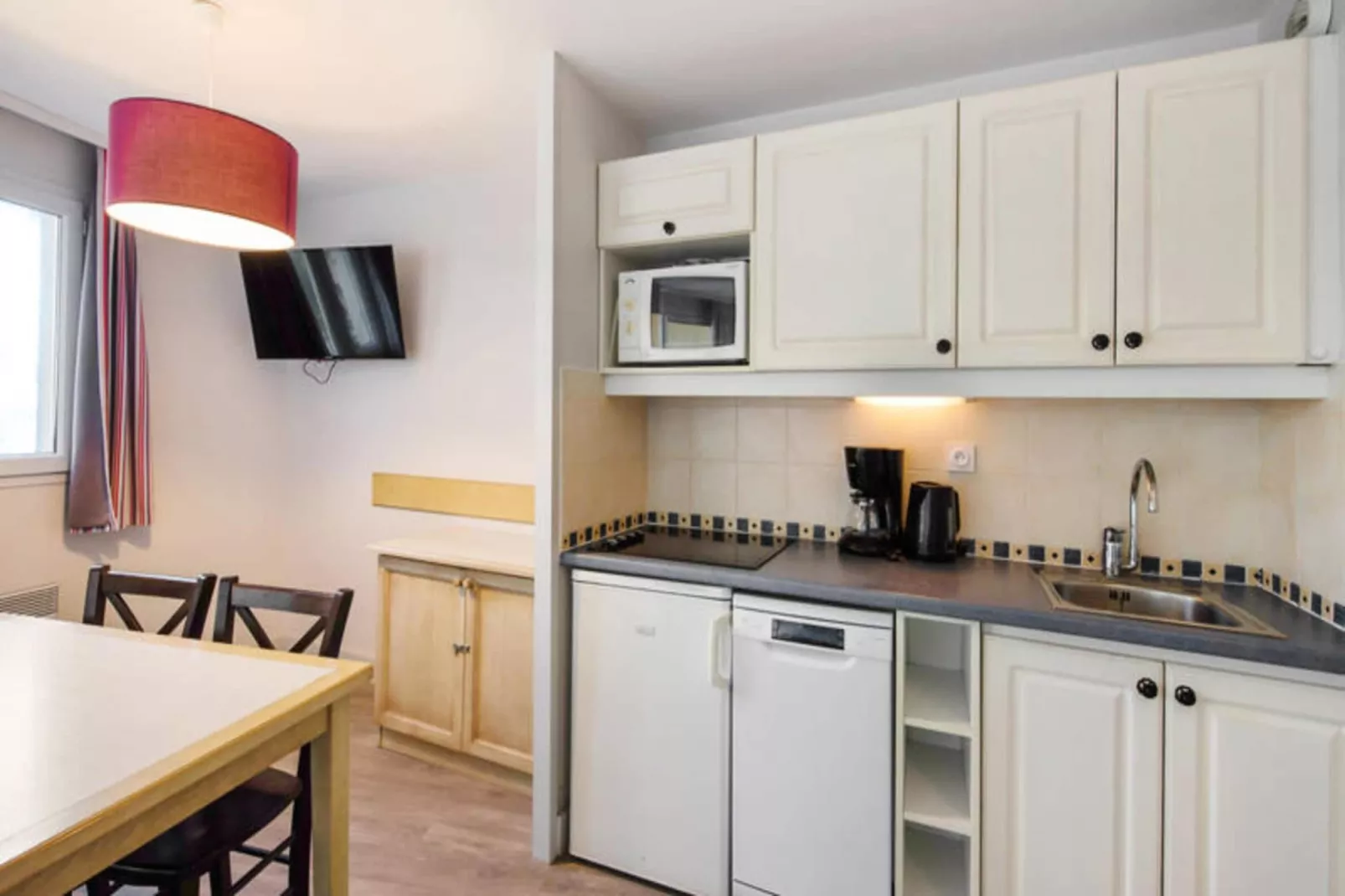 Résidence La Pinède - maeva Home-Keuken