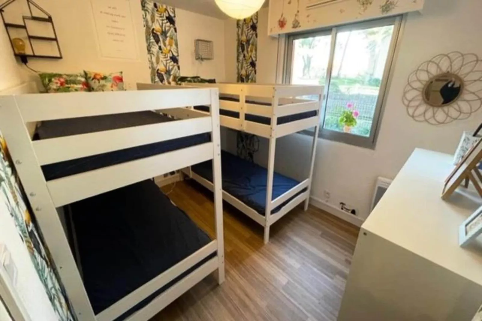 Résidence Frégate-Buitenkant zomer