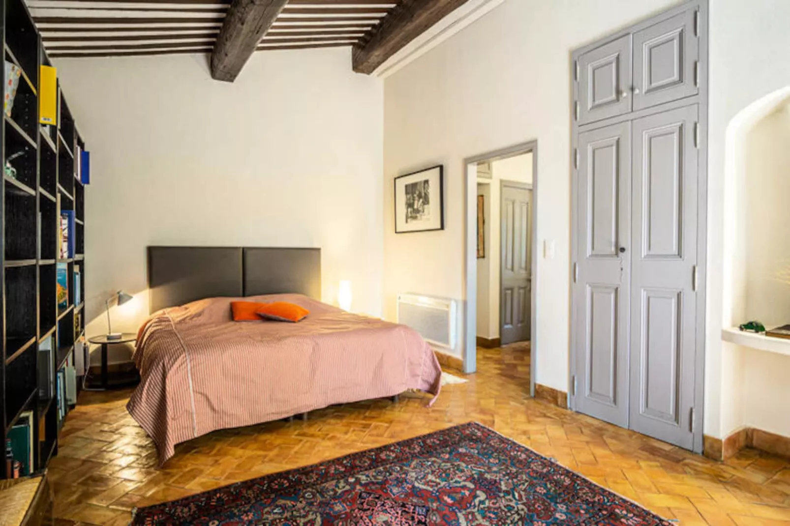 Maison Avec Vue Et Piscine Chauff&eacute;e &agrave; Roussillon-Image-tags.