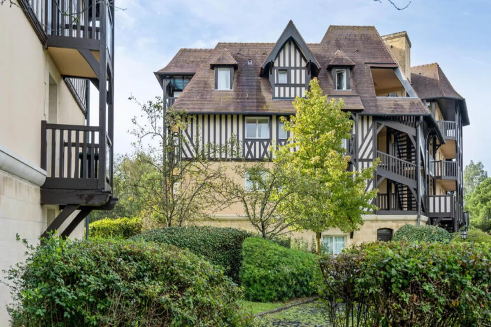 La Résidence du Golf - maeva Home-Buitenkant zomer