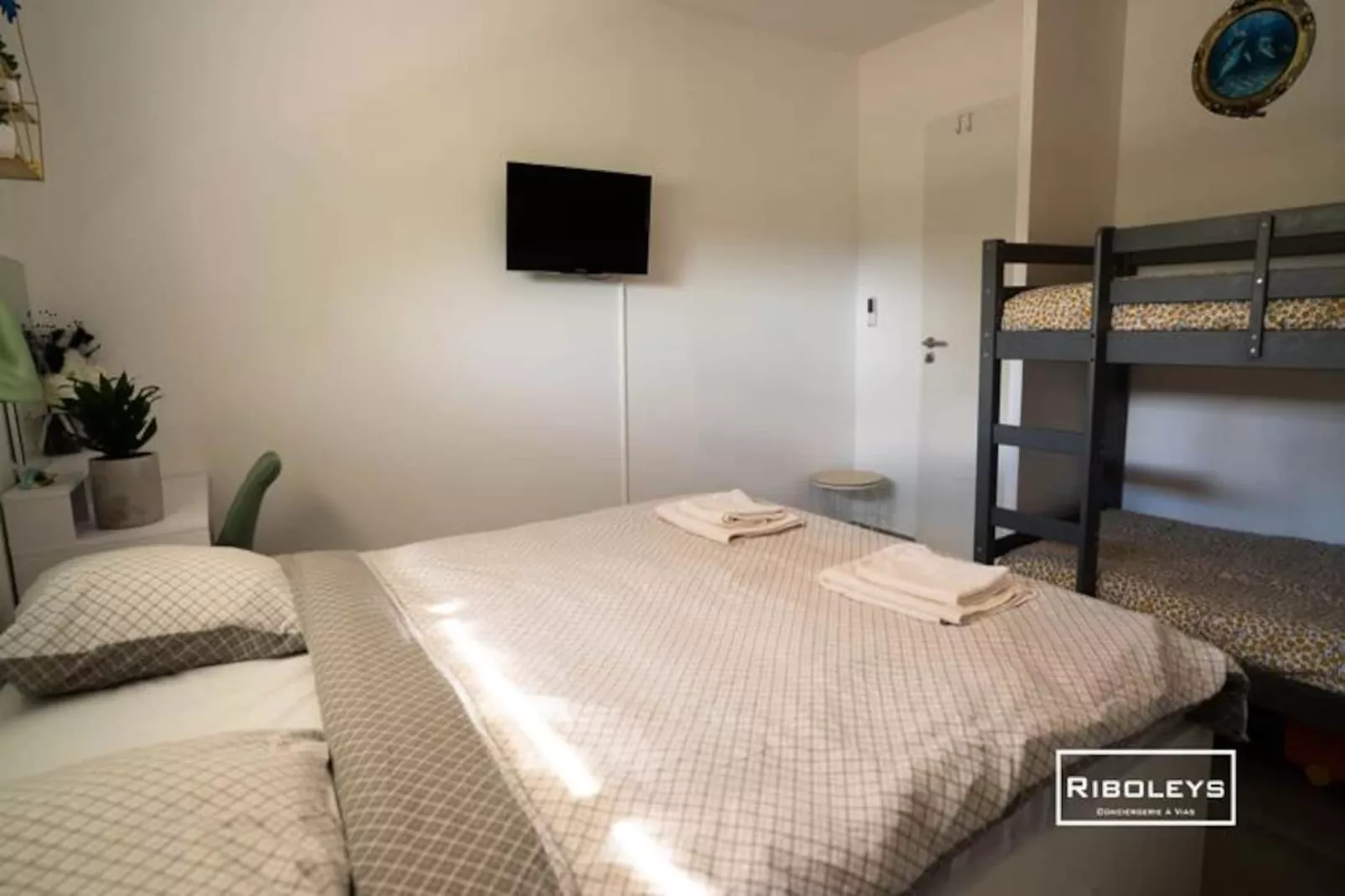 T2 Climatis&eacute; Avec Wifi Et Piscine-Image-tags.