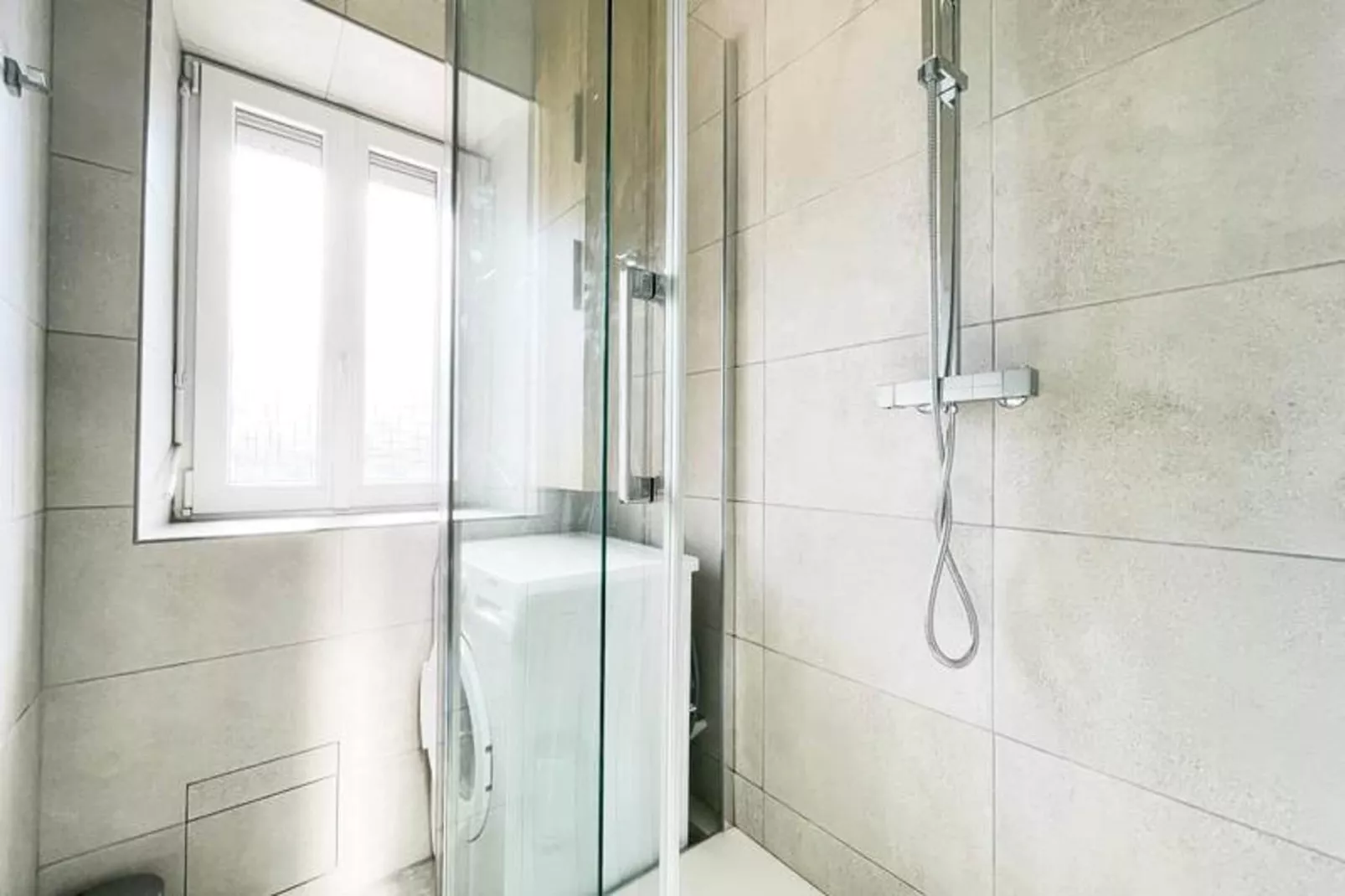 Le Duplex 🌞 Calme & R&eacute;nov&eacute;|-Badkamer