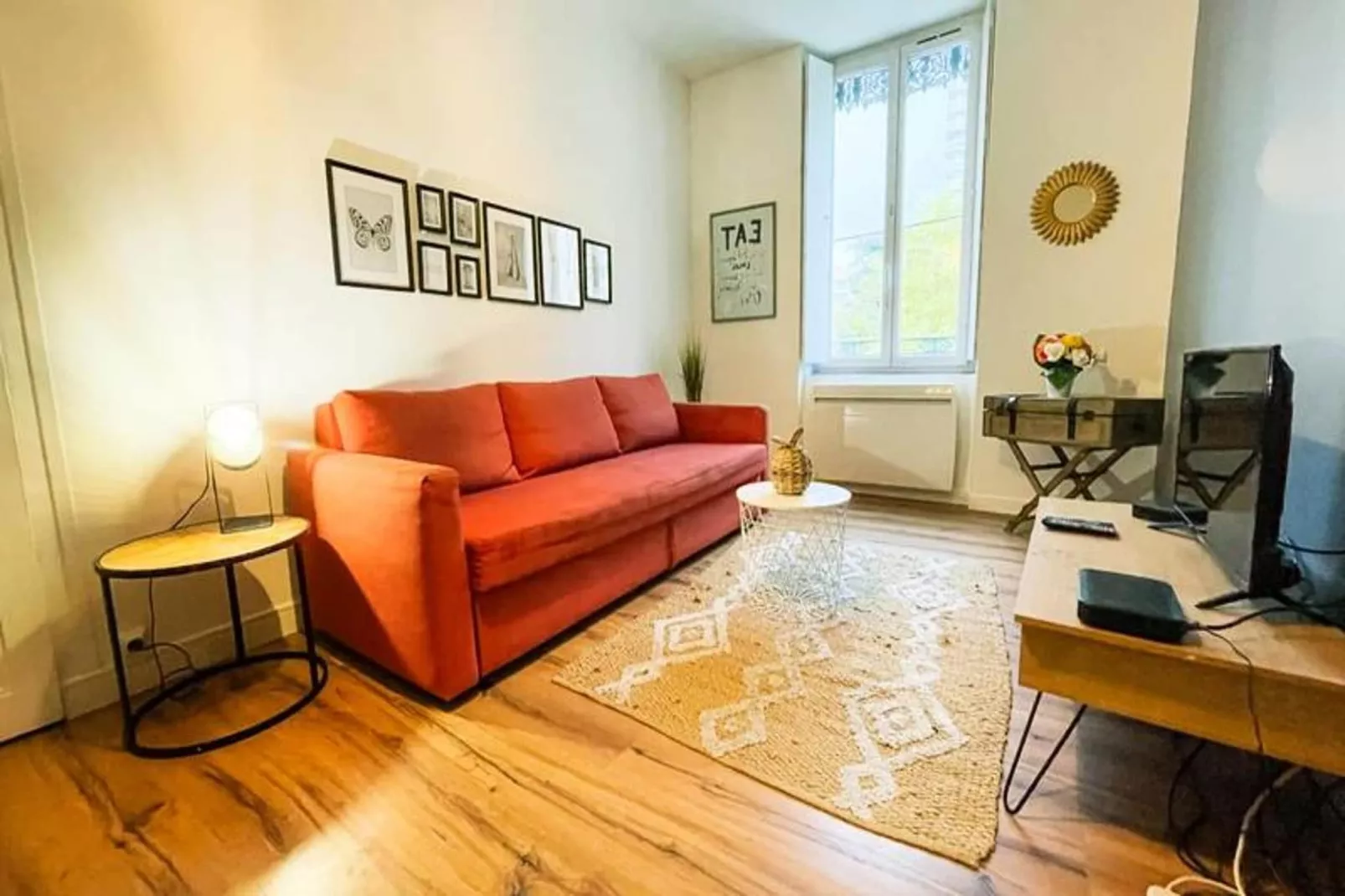 | Le Rochambeau 🎭 L'aigle | Vallier Lib&eacute;ration |-Woonkamer