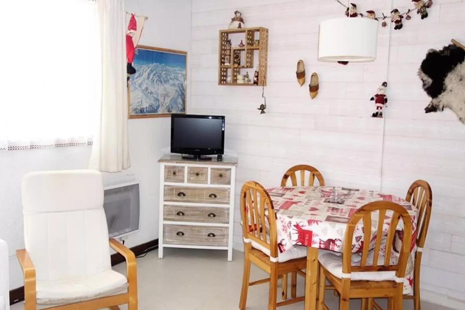 Résidence Lupins-Eetkamer