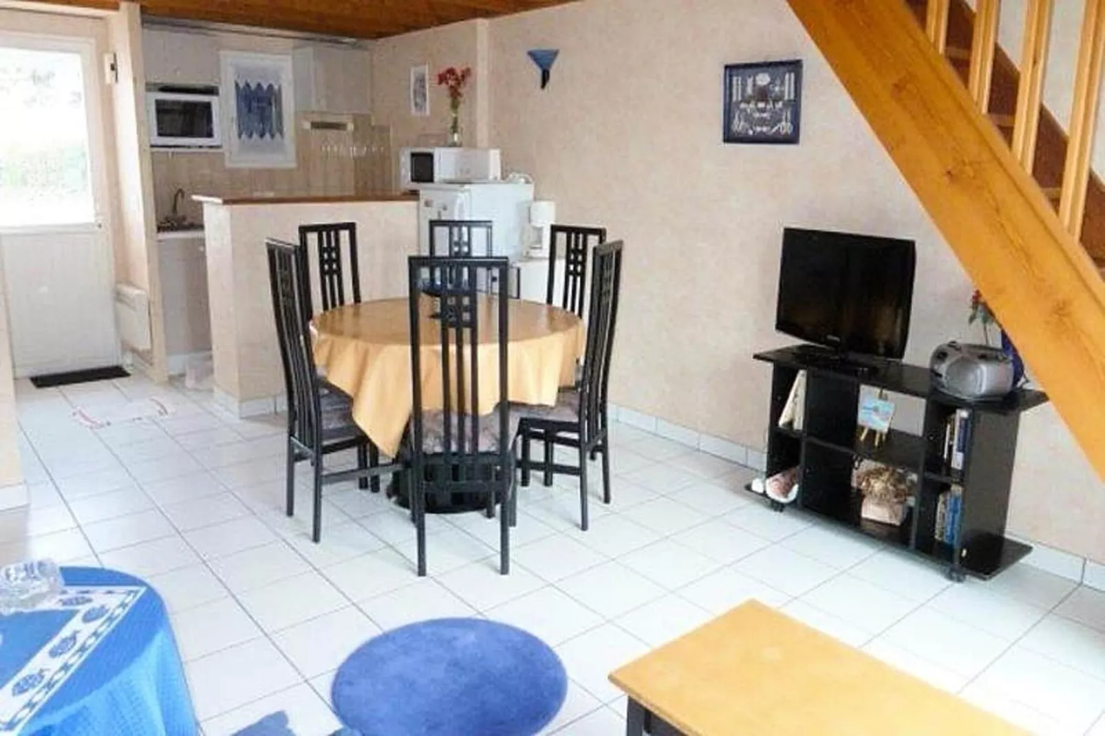 Résidence Kermaria-Eetkamer