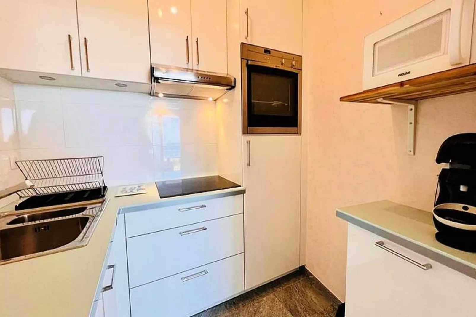 Résidence Les 3 Iles-Keuken