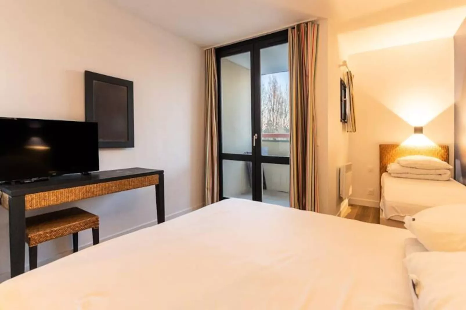 Résidence Appartement R&eacute;nov&eacute; Pour 5 Pers Avec Piscine, Tennis Et  Parking 232-Image-tags.