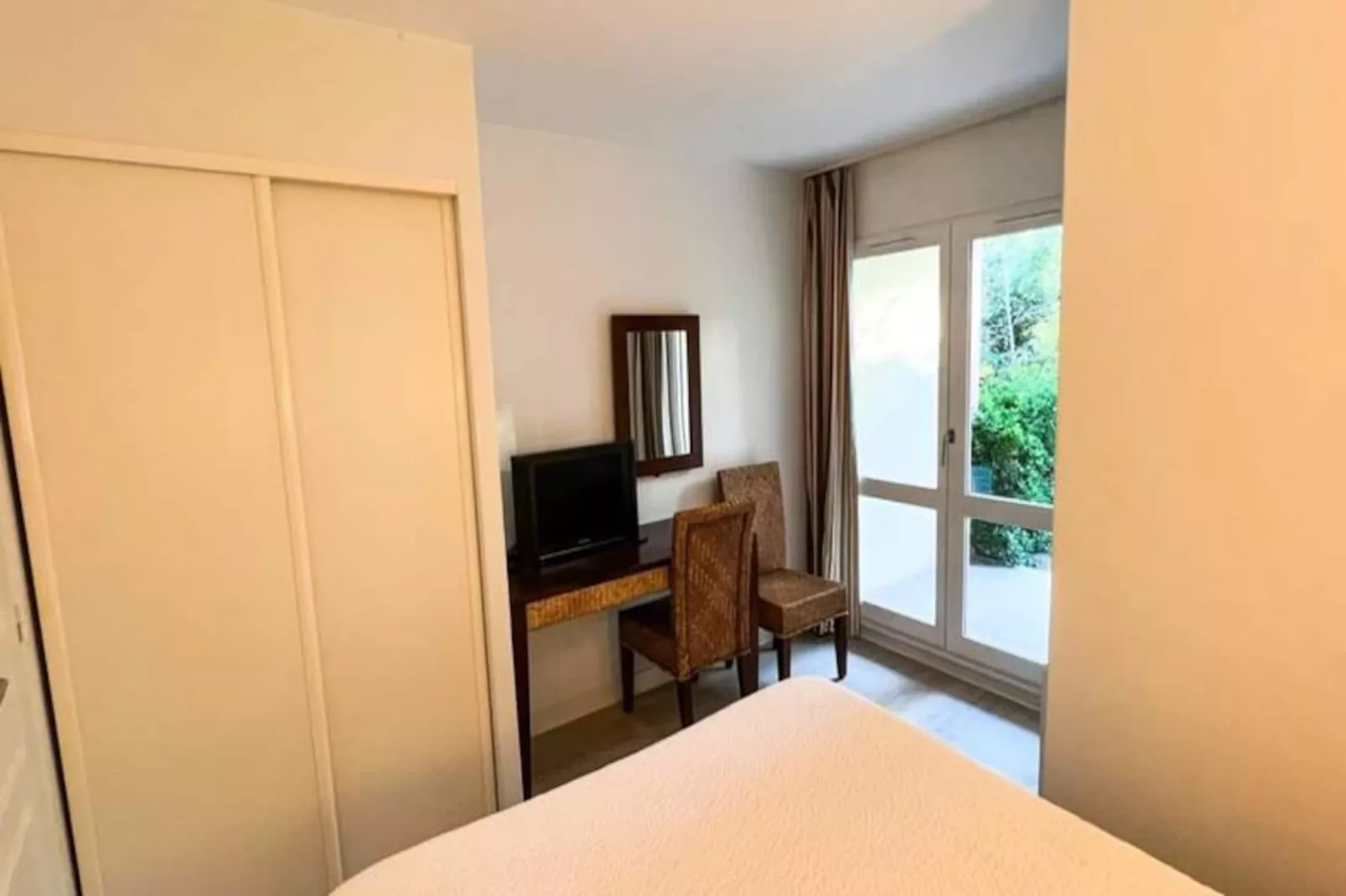 Résidence Appartement 6 Personnes Avec Piscine, Tennis Et Parking Gratuit 25-Image-tags.