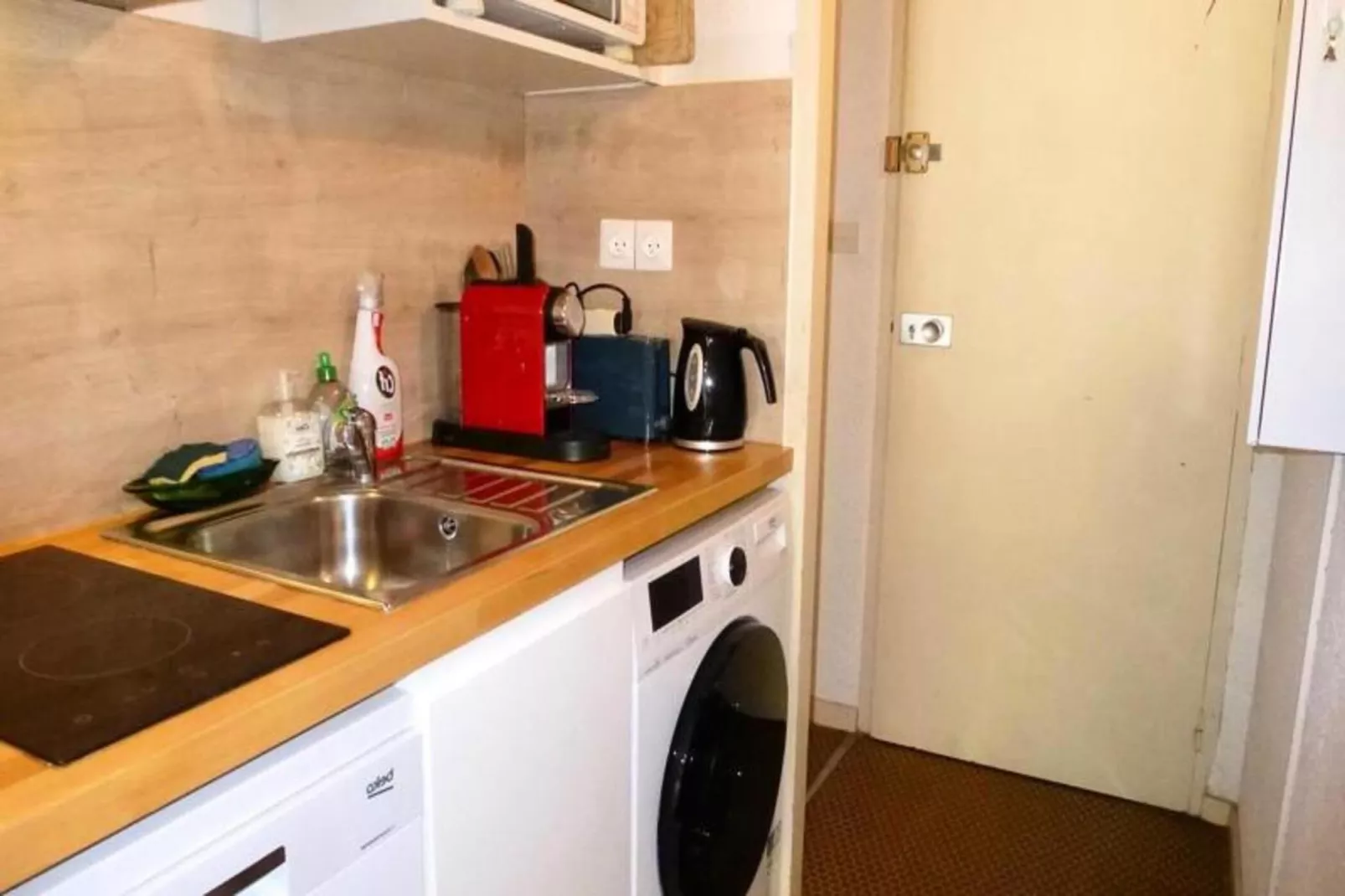 Résidence Neouvielle-Buitenkant zomer