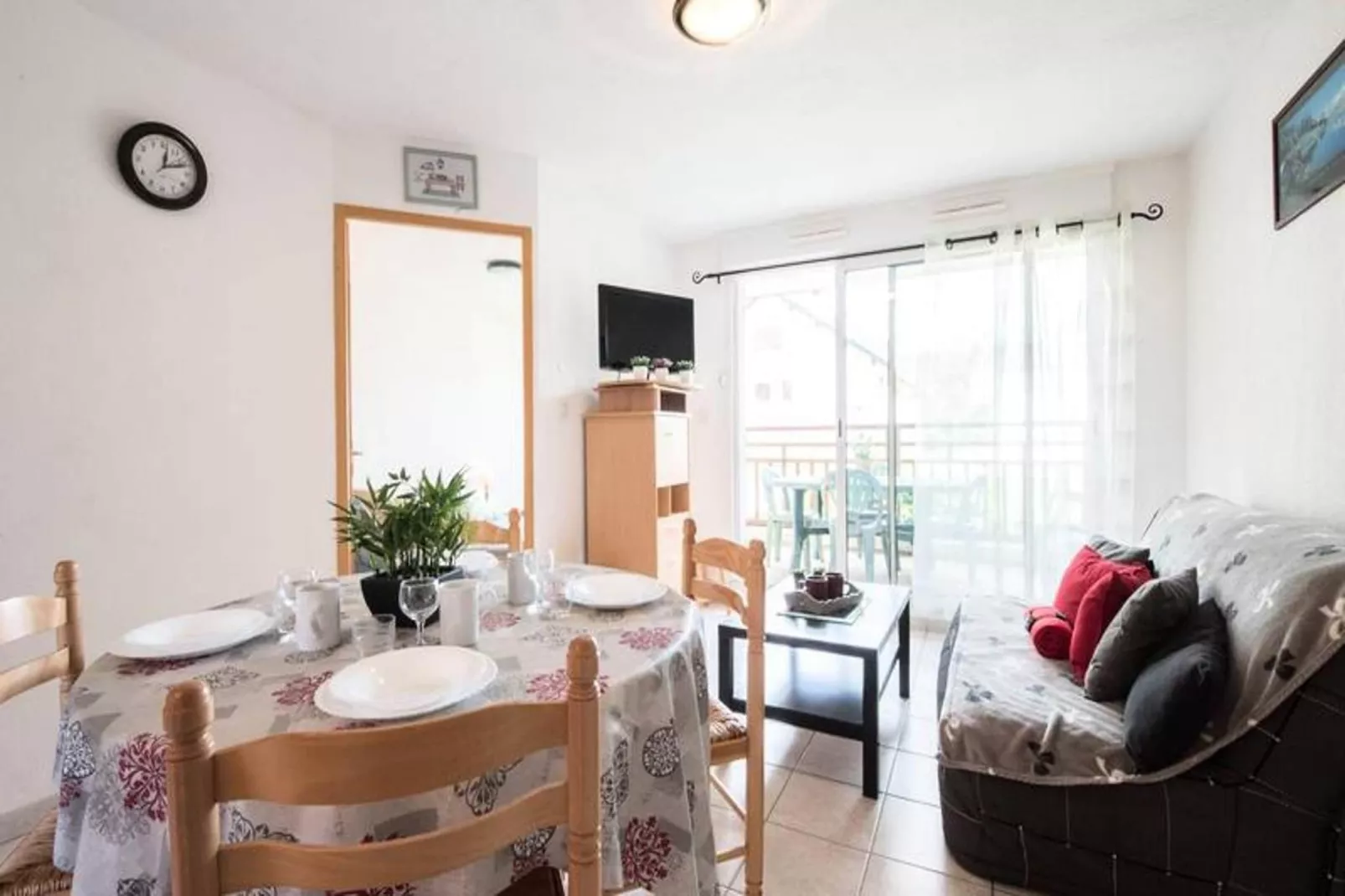 Résidence Valbelle B-Eetkamer