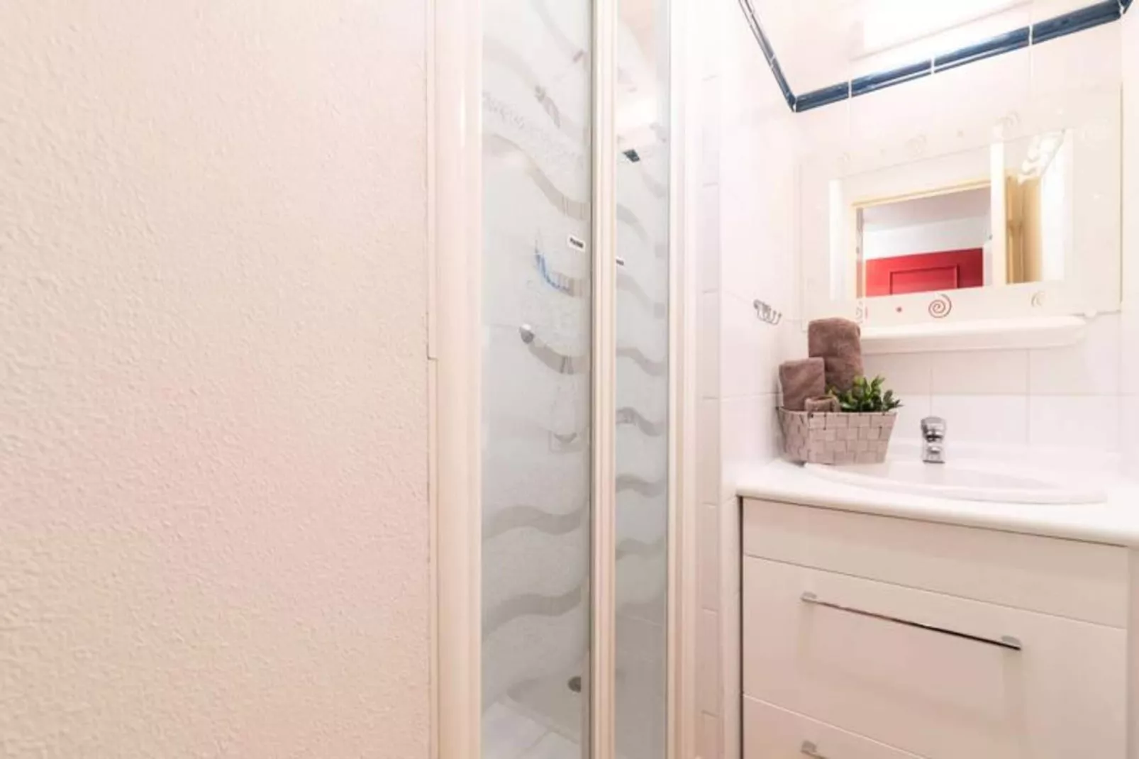 Résidence Arches D'aure B-Badkamer