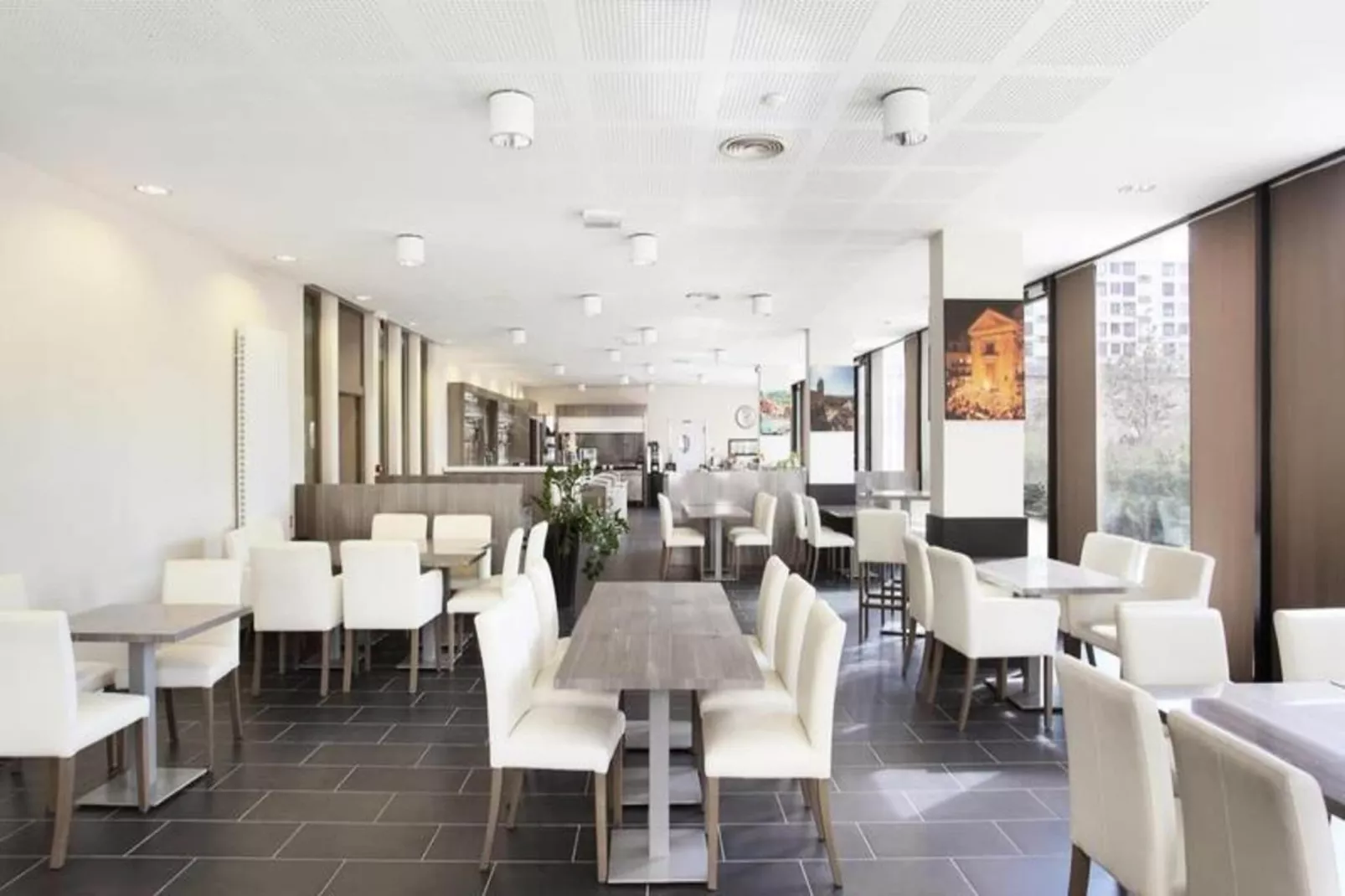 Appart'hôtel Odalys Confluence-Buitenkant zomer