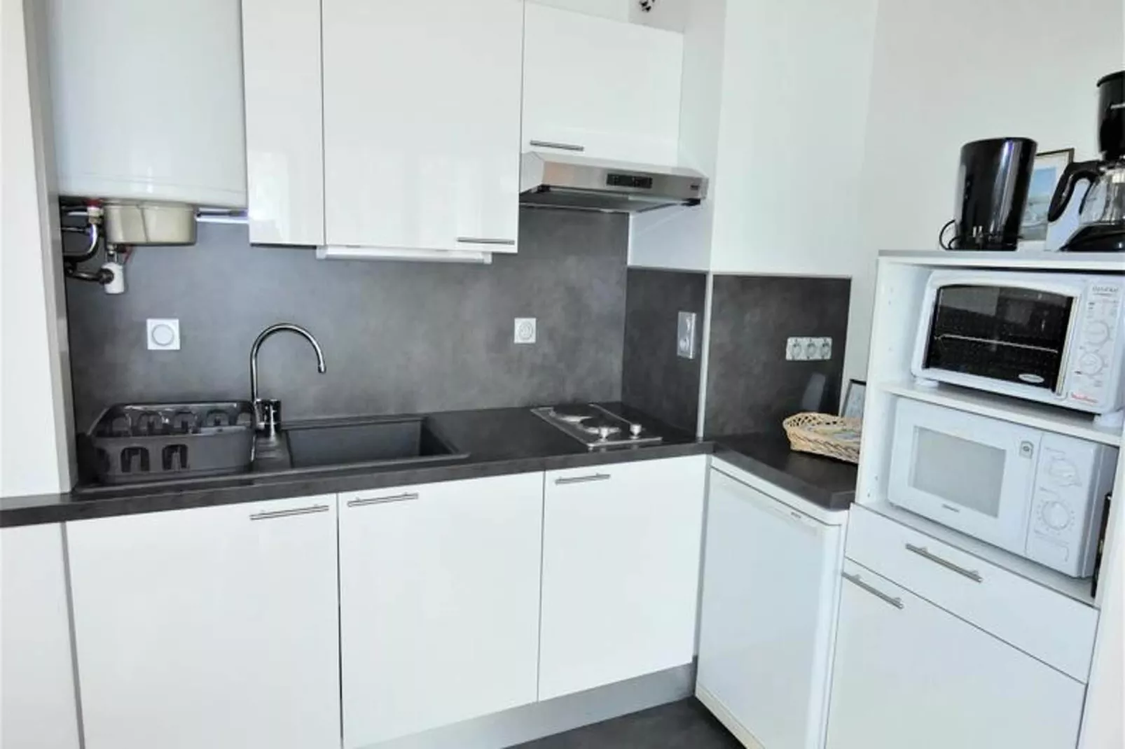 Résidence Le Chateau Durieux 2-Keuken