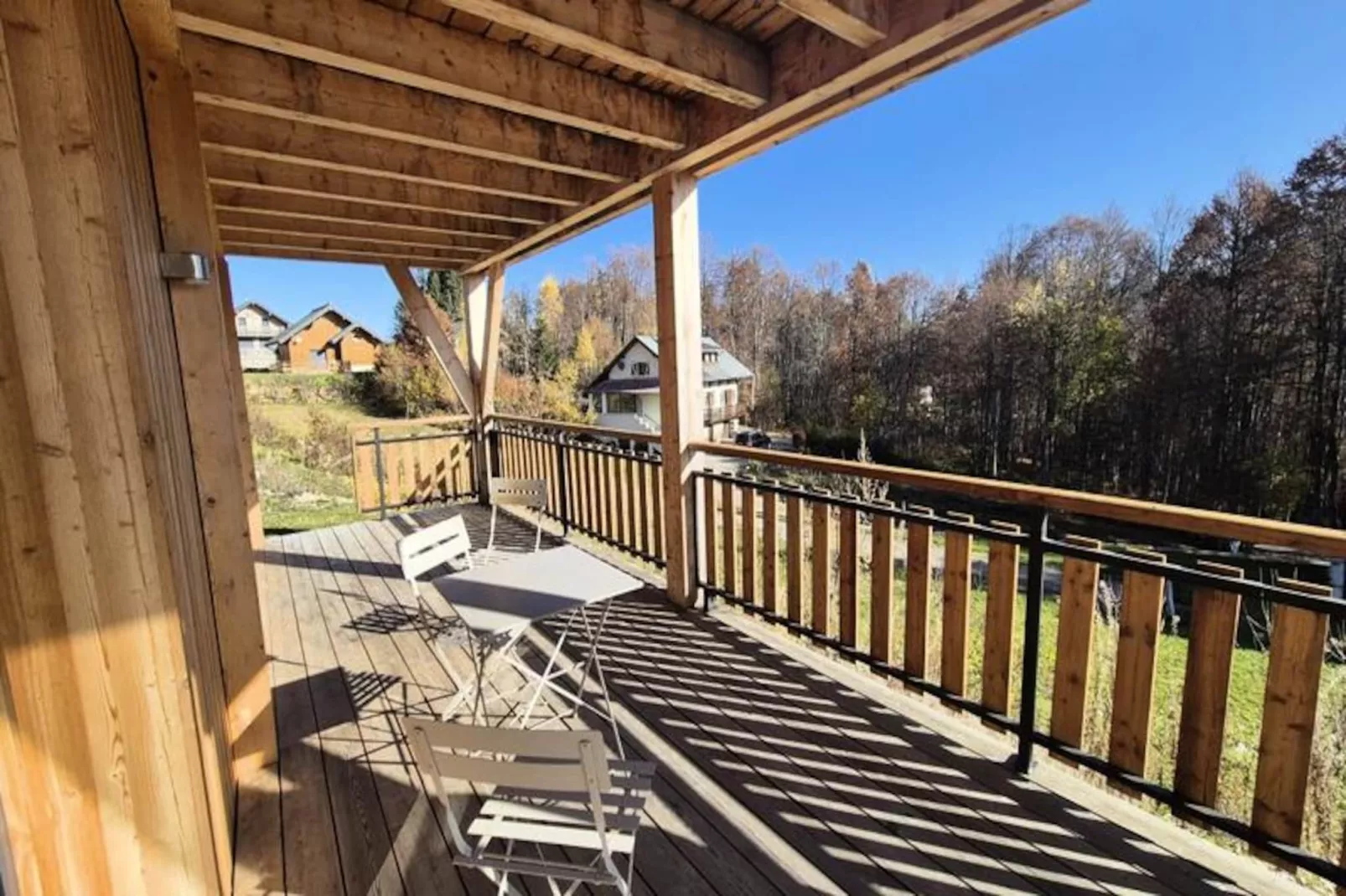 Chalet Cozy Au C&oelig;ur De La F&eacute;claz : S&eacute;jour Authentique Et Proche Des Pistes-Image-tags.