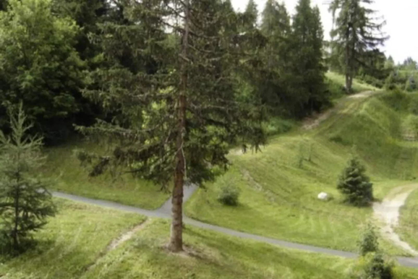 Résidence Aiguille Grive Bat Ii - Buitenkant zomer
